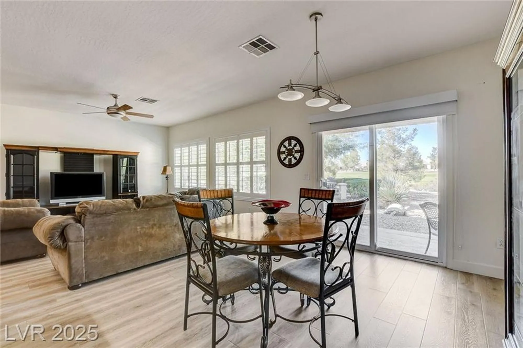 Property Slideshow image 12 of 64 | 7873 broadwing dr, North Las Vegas, NV, 89084