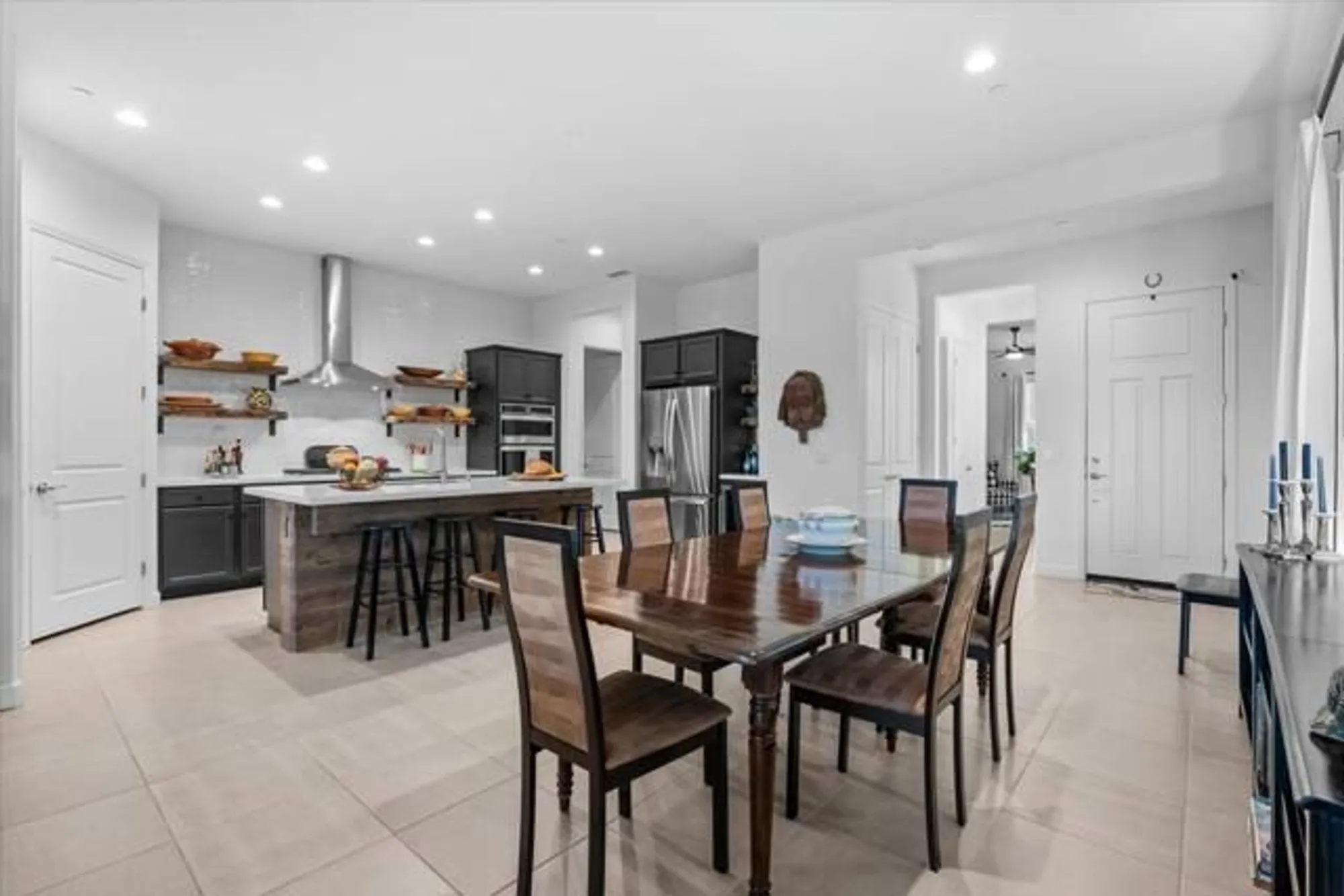 Property Slideshow image 15 of 51 | 132 claret, Rancho Mirage, CA, 92270