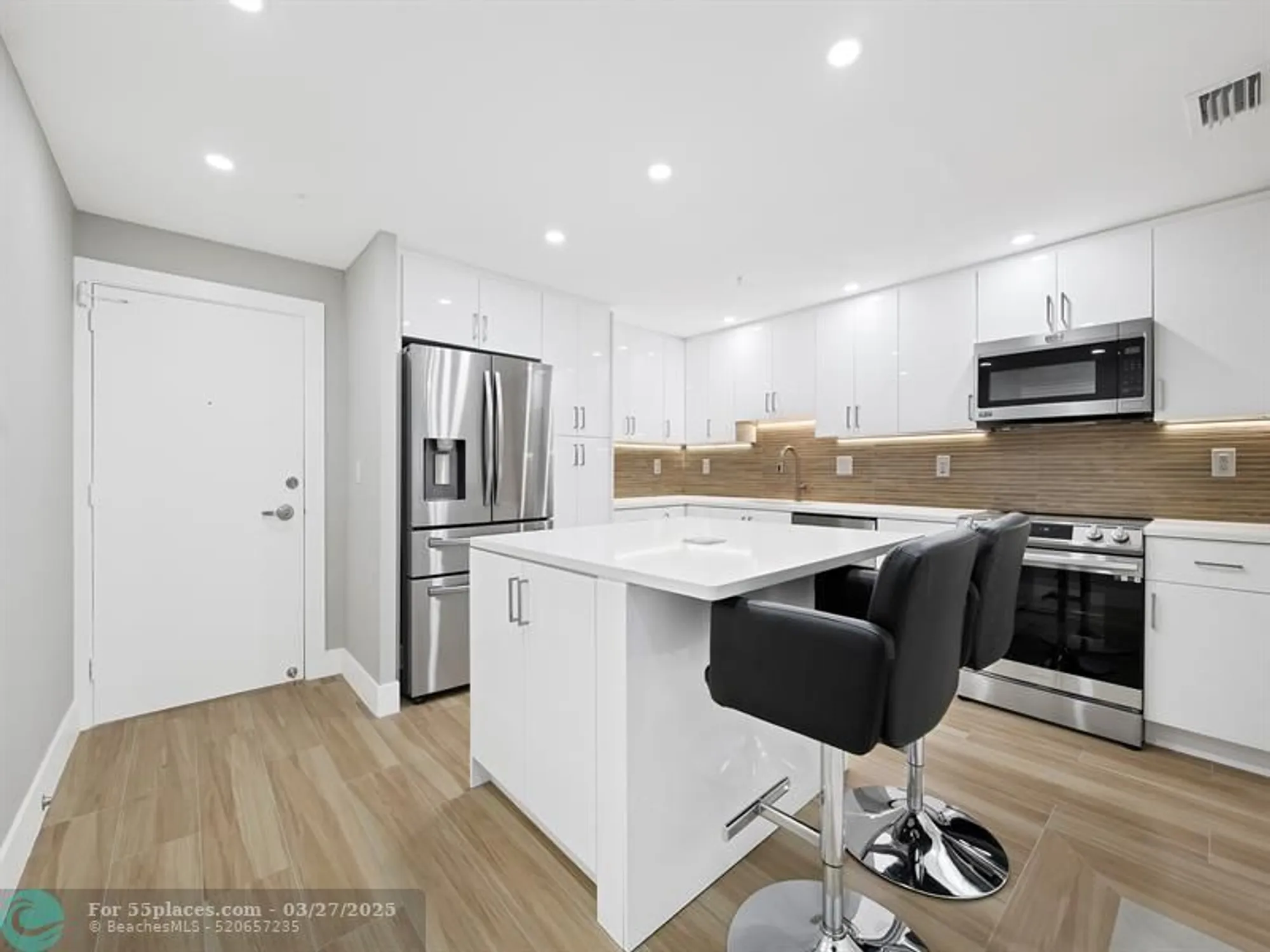 Property Slideshow image 3 of 40 | 3200 ne 36th st 619, Fort Lauderdale, FL, 33308