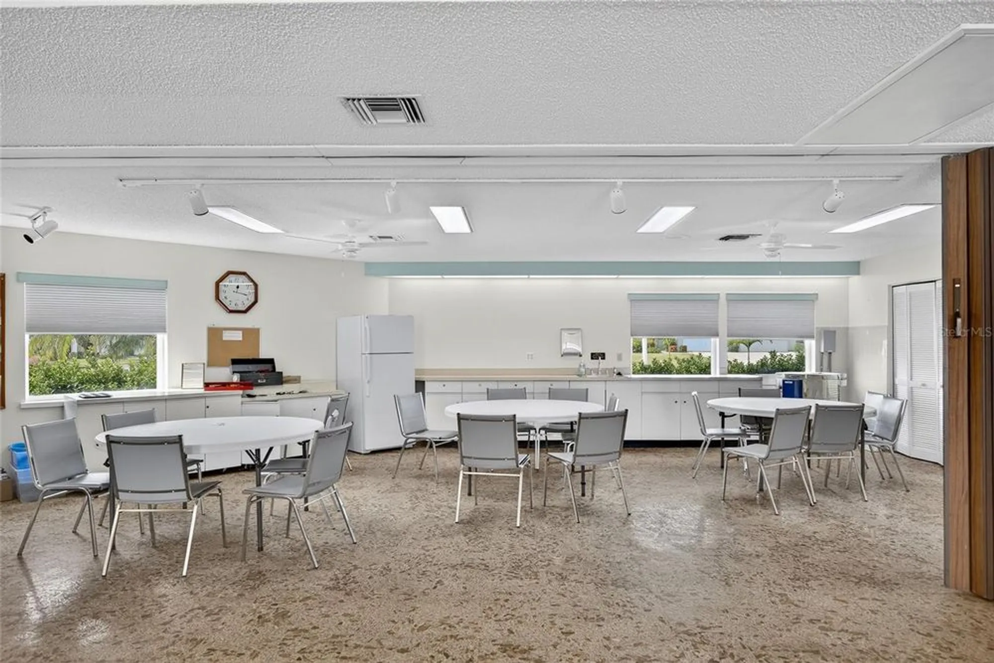 Property Slideshow image 26 of 40 | 612 chestnut ln # 100, Englewood, FL, 34223