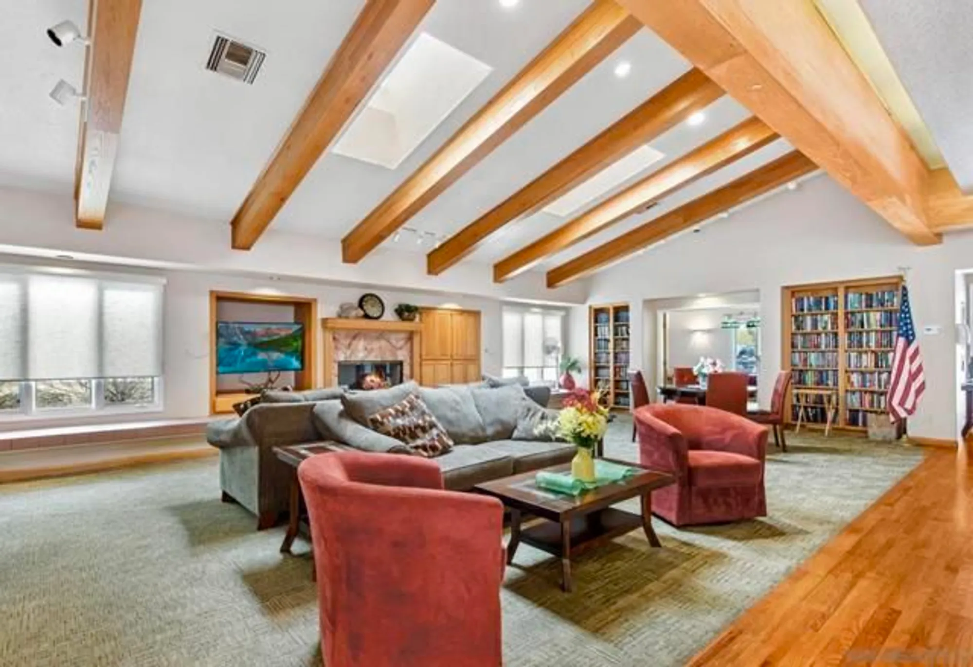 Property Slideshow image 7 of 11 | 6330 genesee ave 213, San Diego, CA, 92122