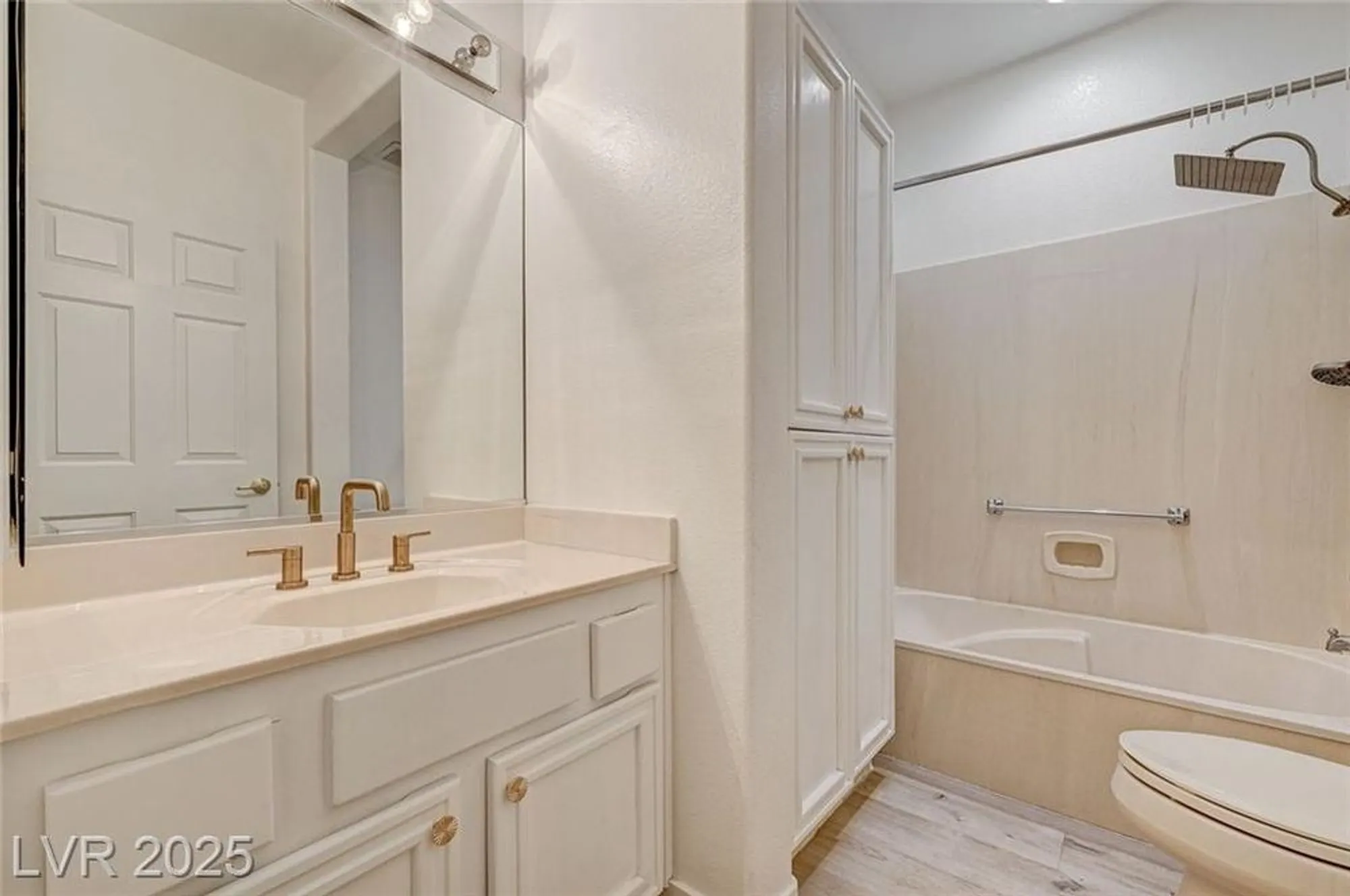 Property Slideshow image 27 of 47 | 10725 mission lakes ave, Las Vegas, NV, 89134