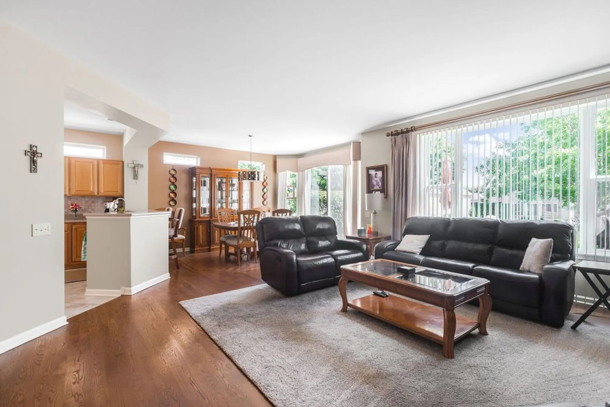 Property Slideshow image 5 of 25 | 12078 spring creek dr, Huntley, IL, 60142