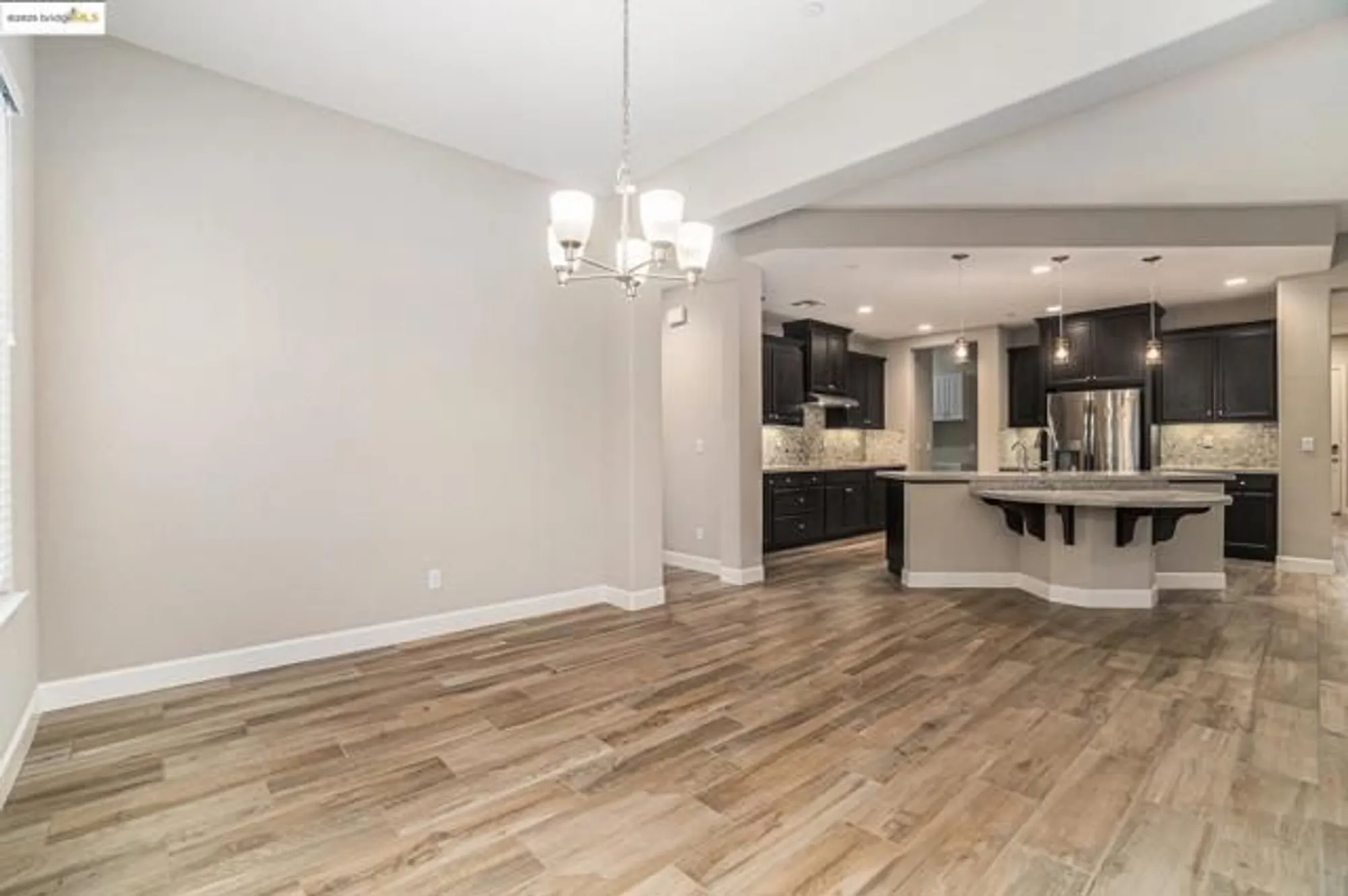 Property Slideshow image 16 of 34 | 415 pelican pl, Rio Vista, CA, 94571