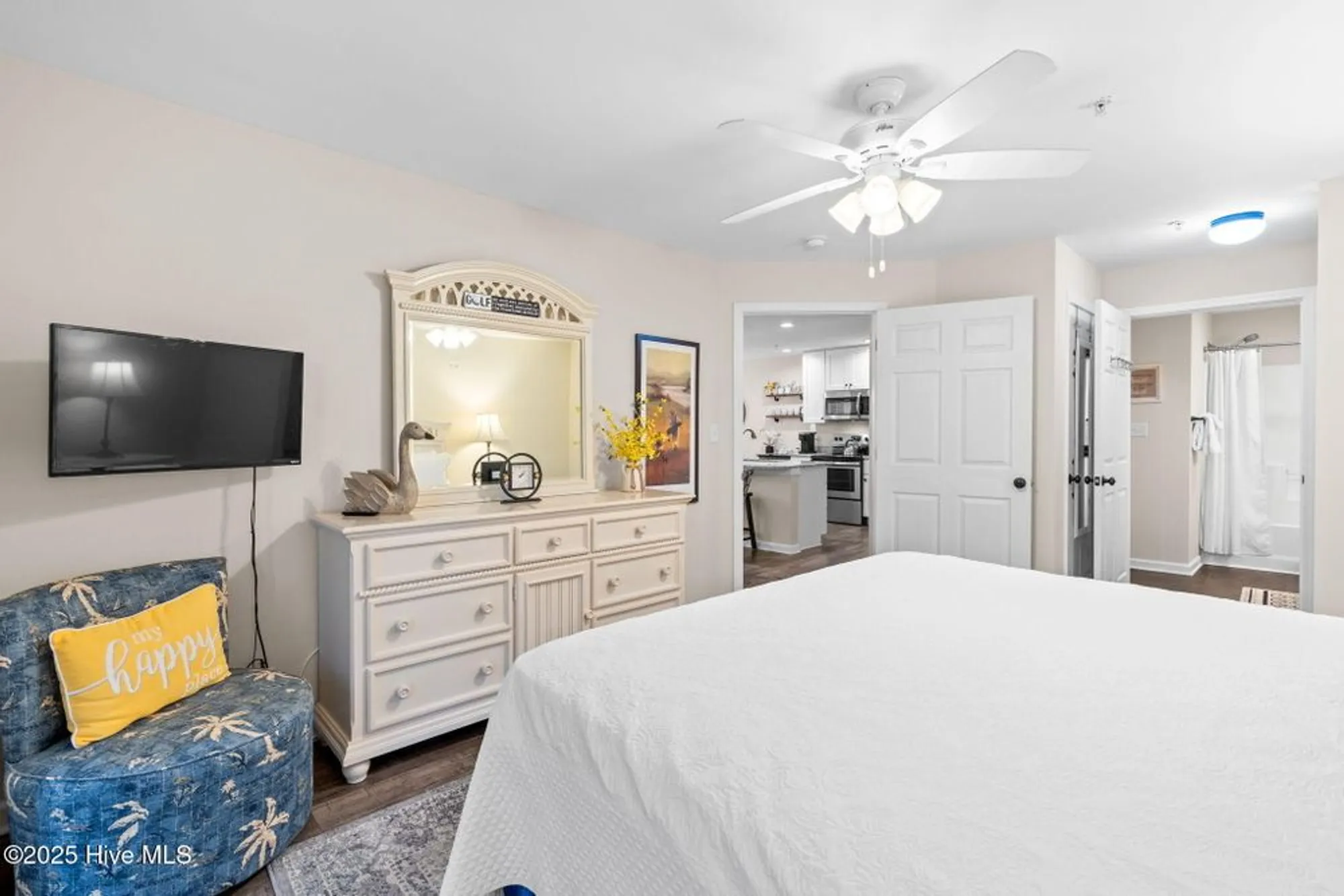 Property Slideshow image 21 of 75 | 3350 club villa dr 2104, Southport, NC, 28461