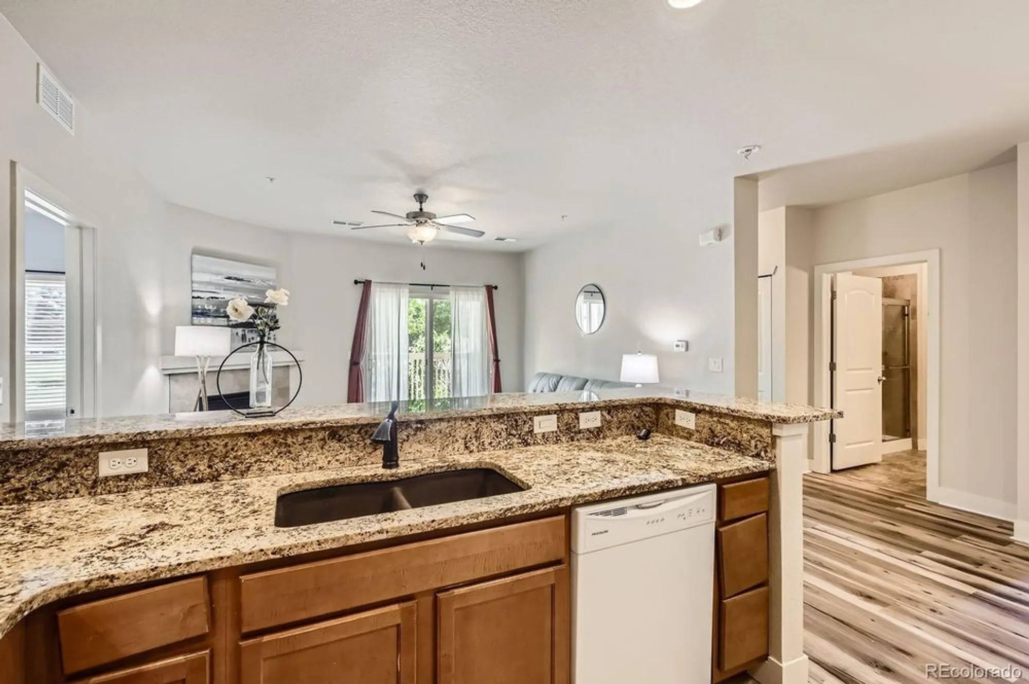Property Slideshow image 6 of 11 | 4955 hahns peak dr apt 103, Loveland, CO, 80538