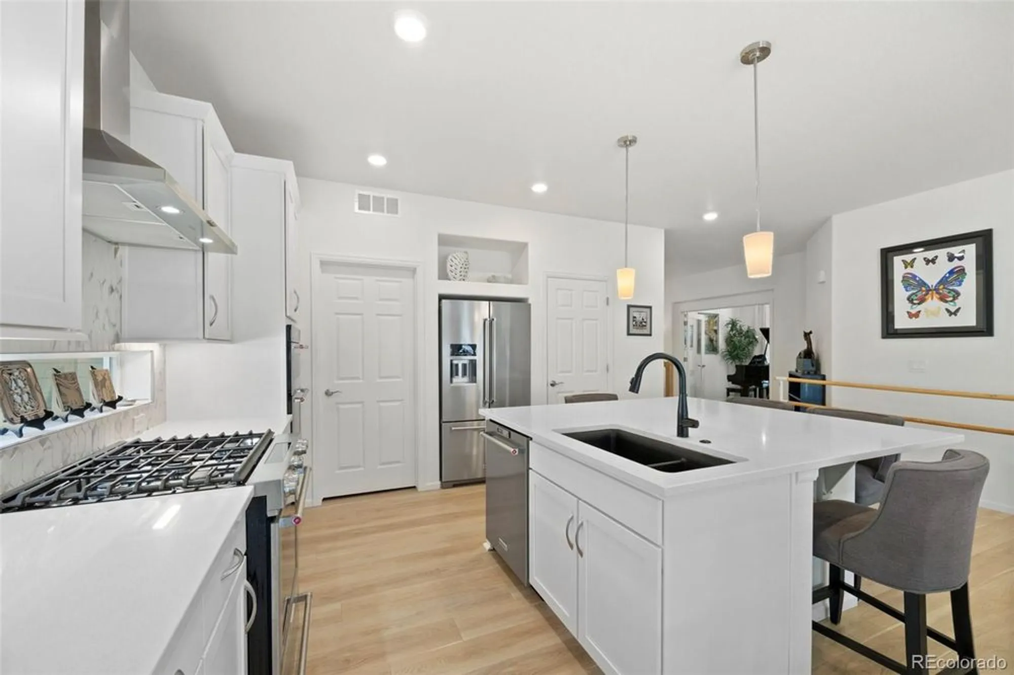 Property Slideshow image 14 of 44 | 5037 n quemoy st, Aurora, CO, 80019