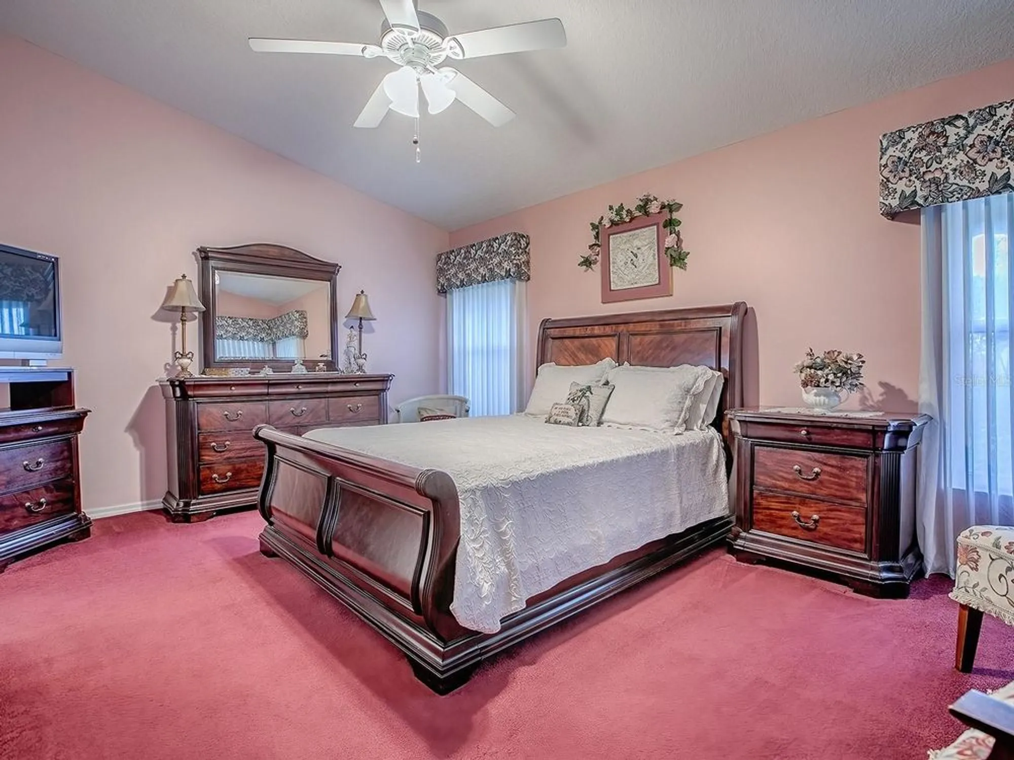 Property Slideshow image 27 of 62 | 25749 whisper oaks rd, Leesburg, FL, 34748