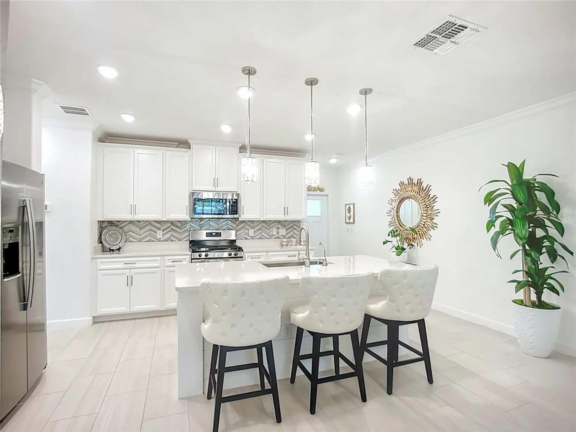 Property Slideshow image 9 of 68 | 17576 holly well ave, Wimauma, FL, 33598