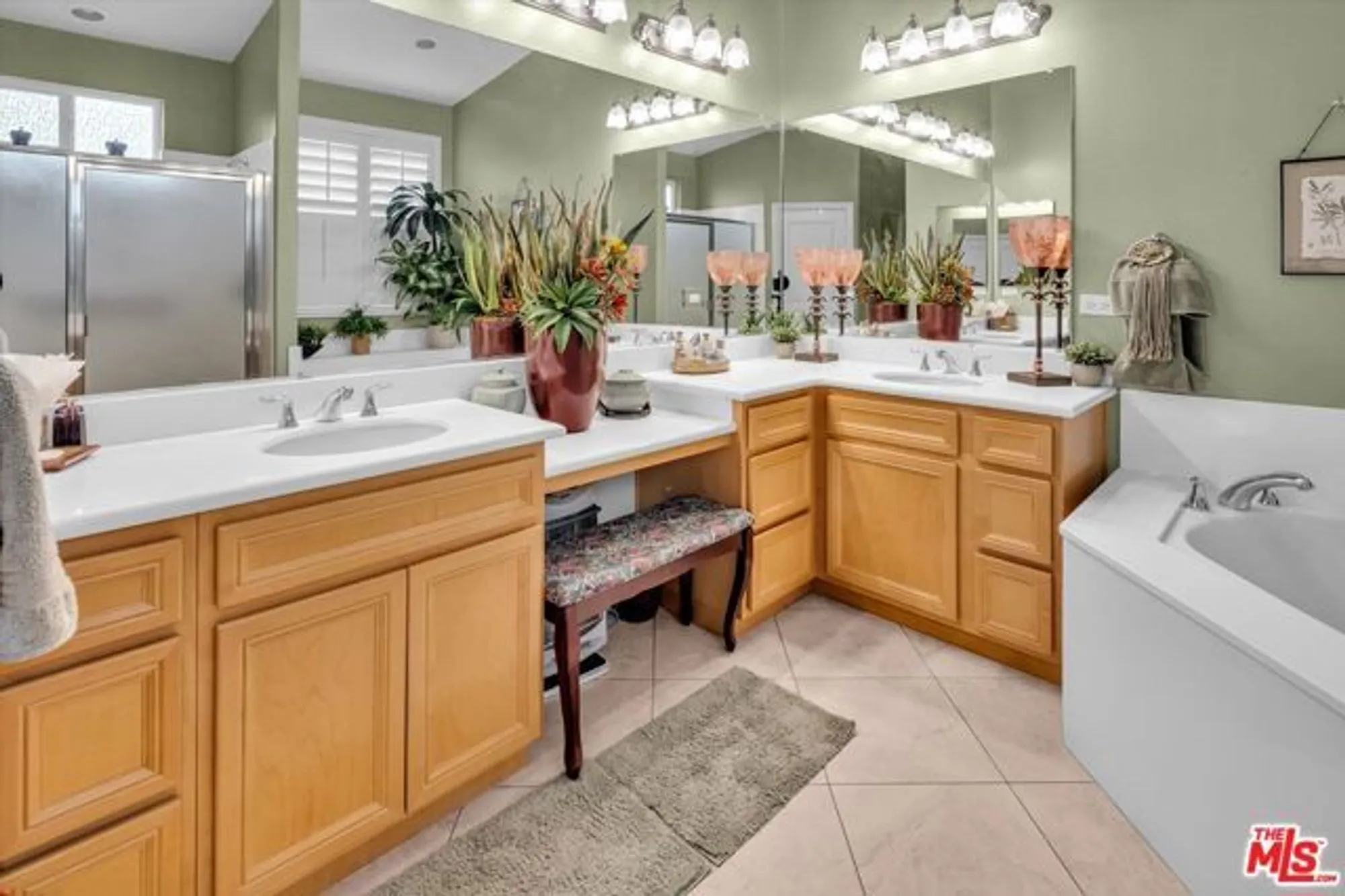 Property Slideshow image 18 of 39 | 180 kettle crk, Beaumont, CA, 92223