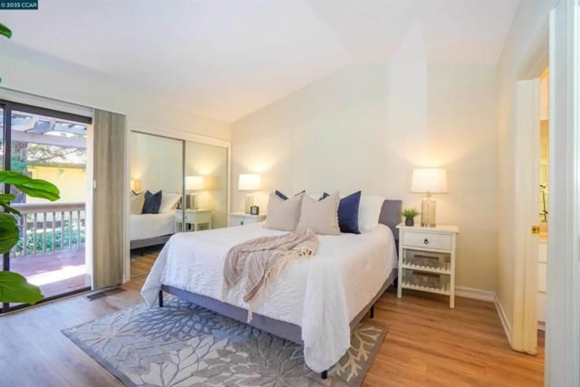 Property Slideshow image 16 of 26 | 11 fountain grove cir, Napa, CA, 94558
