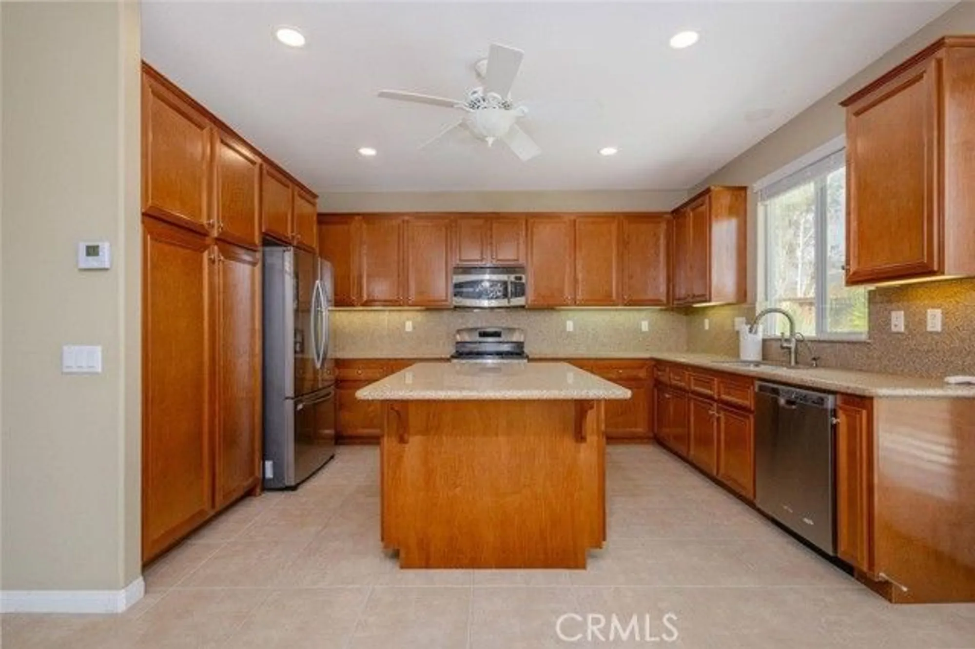 Property Slideshow image 17 of 48 | 7692 dutra dr, Hemet, CA, 92545