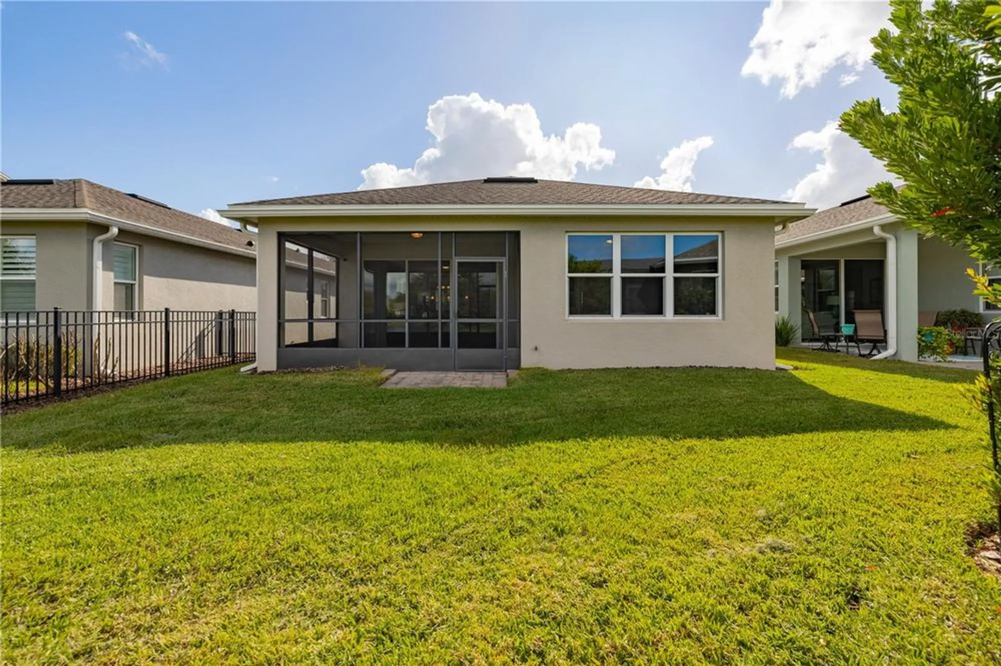 Property Slideshow image 24 of 32 | 1547 lambrook dr, Deland, FL, 32724