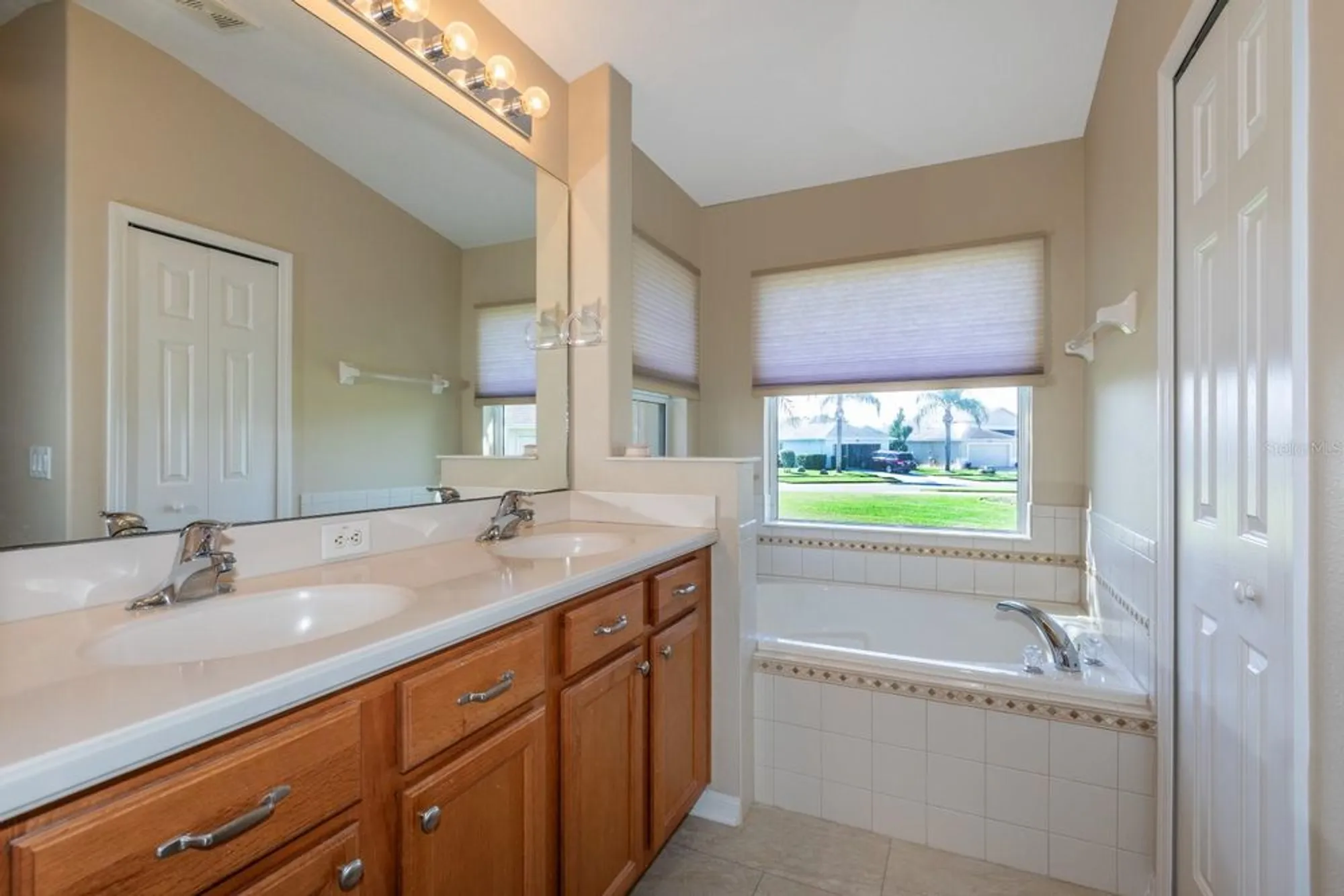 Property Slideshow image 11 of 35 | 27401 pine straw rd, Leesburg, FL, 34748