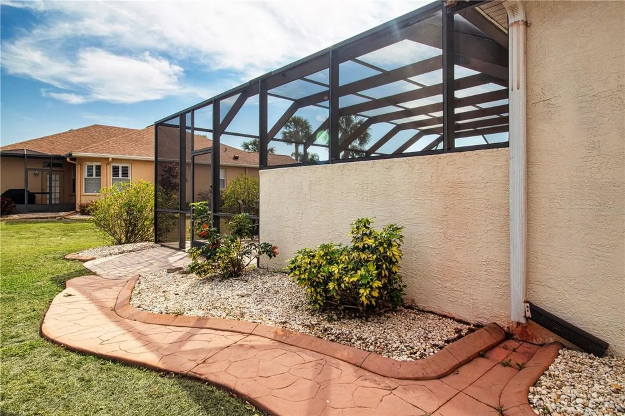 Property Slideshow image 66 of 74 | 1115 signature dr, Sun City Center, FL, 33573