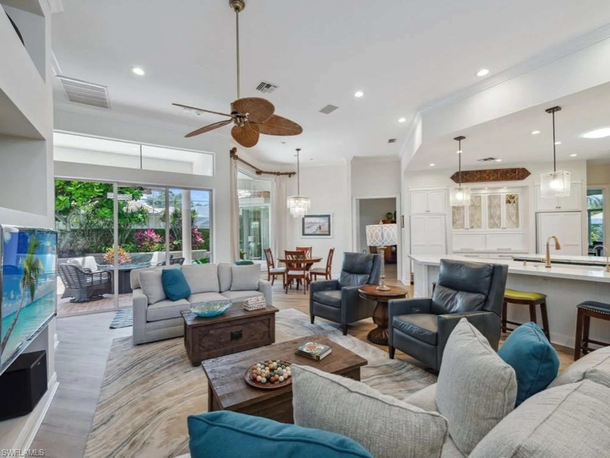 Property Slideshow image 4 of 50 | 27508 riverbank dr, Bonita Springs, FL, 34134