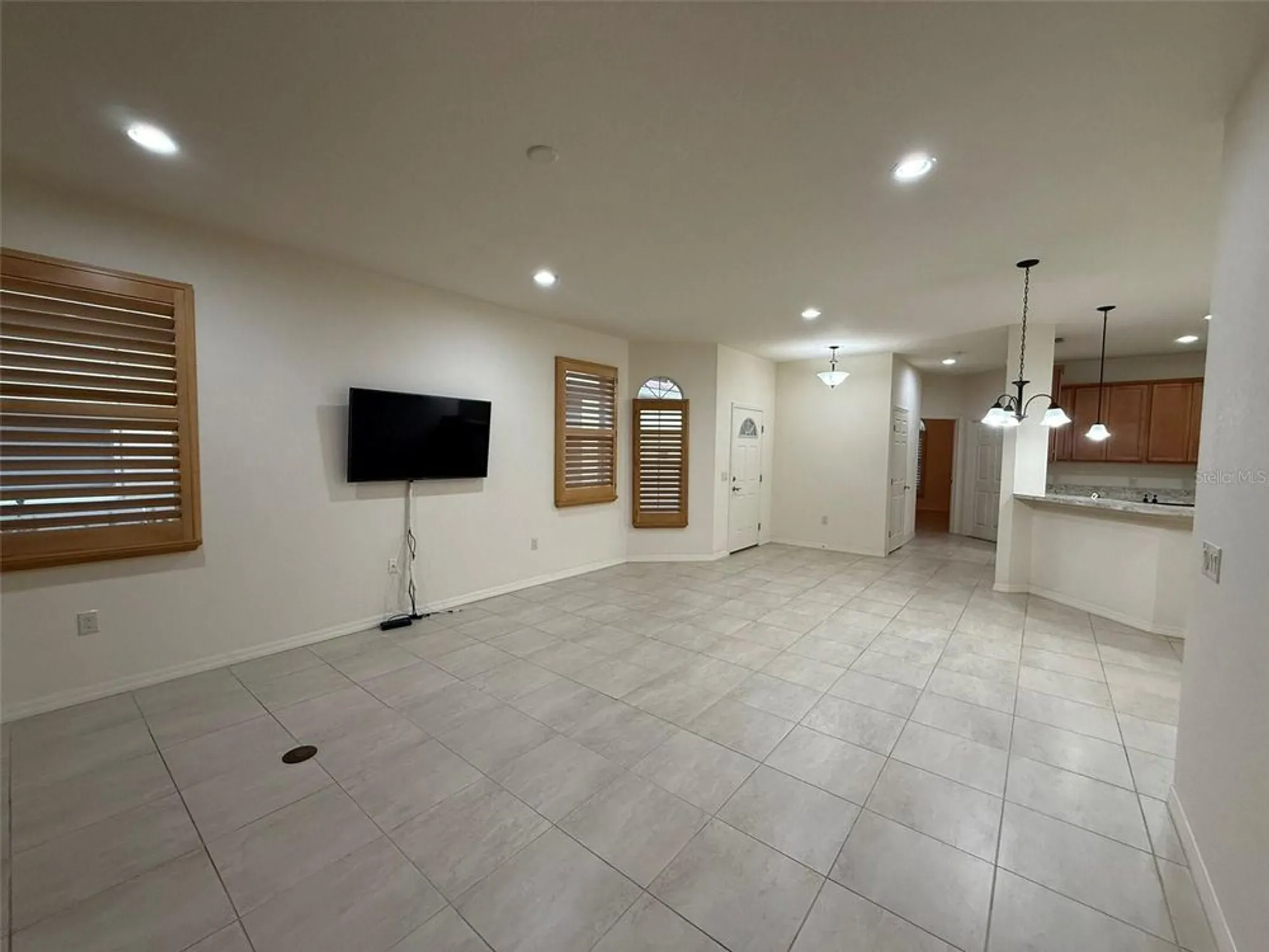 Property Slideshow image 9 of 32 | 1579 vienna square dr, Winter Haven, FL, 33884