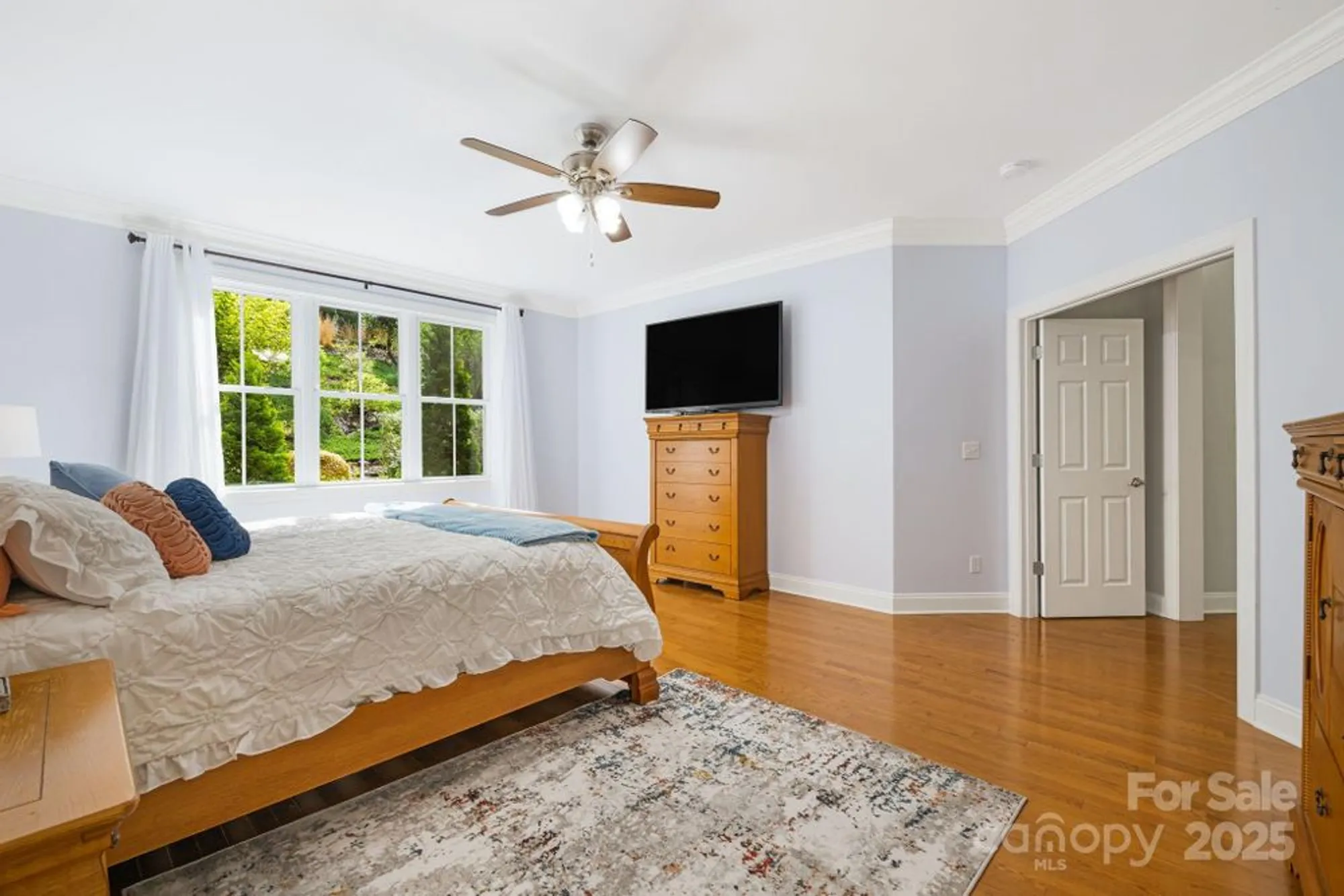 Property Slideshow image 16 of 48 | 14 larue ct, Biltmore Lake, NC, 28715