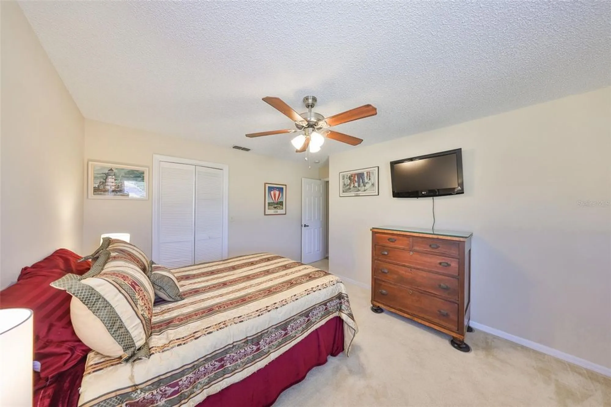 Property Slideshow image 27 of 45 | 2004 berry roberts dr, Sun City Center, FL, 33573