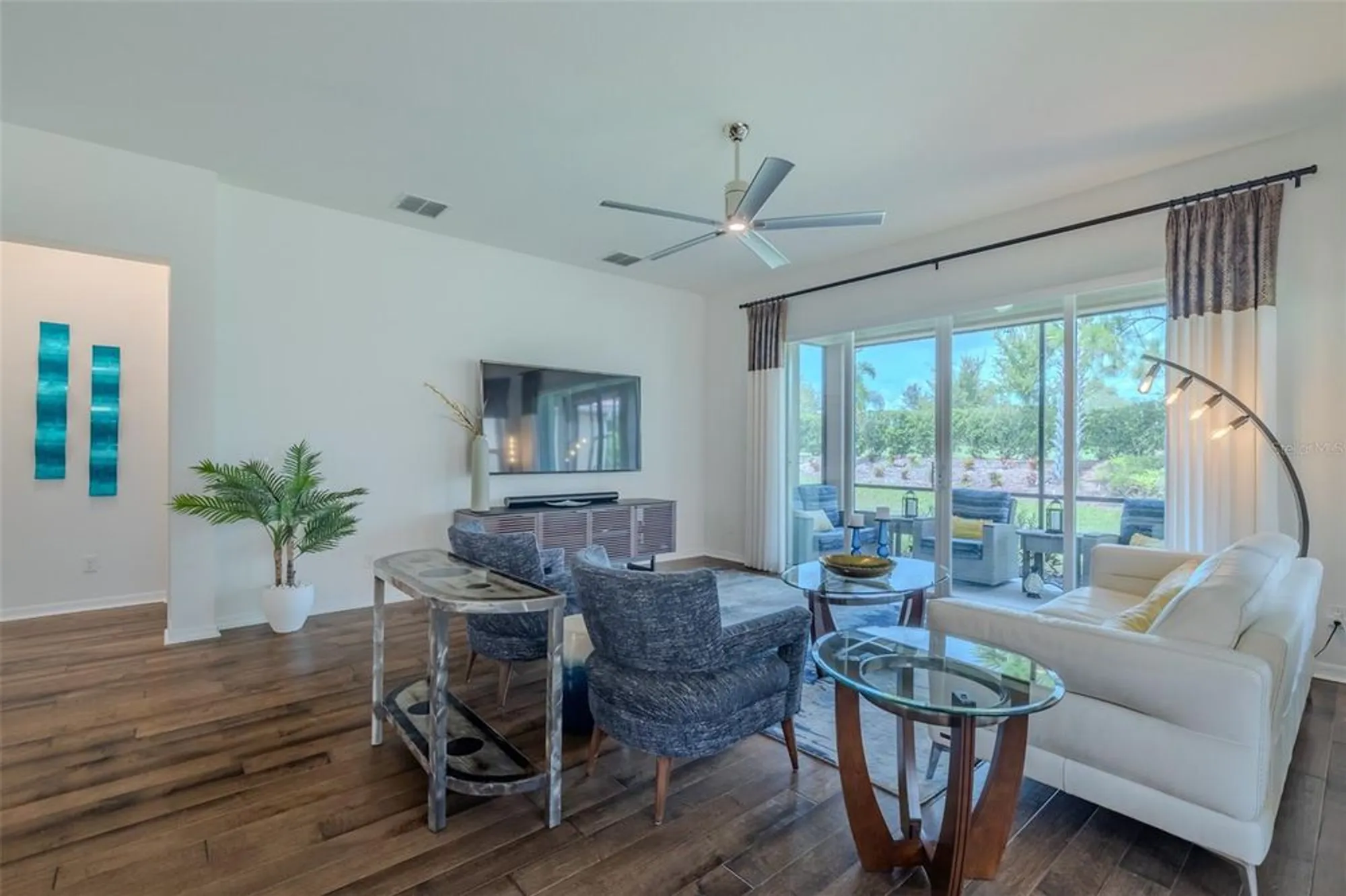 Property Slideshow image 25 of 92 | 4820 grand banks dr, Wimauma, FL, 33598