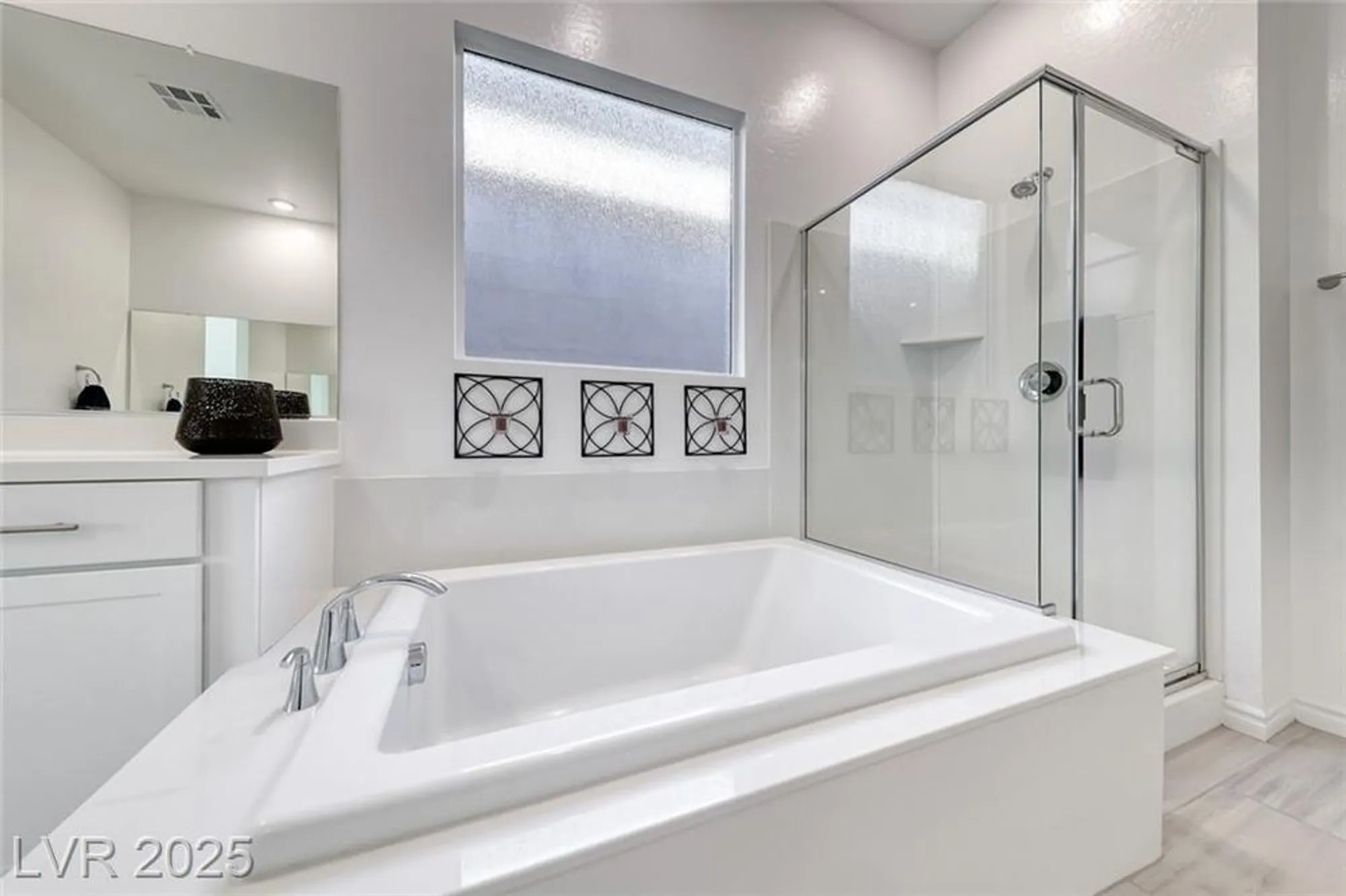 Property Slideshow image 33 of 65 | 141 juliette pointe ln, Henderson, NV, 89011