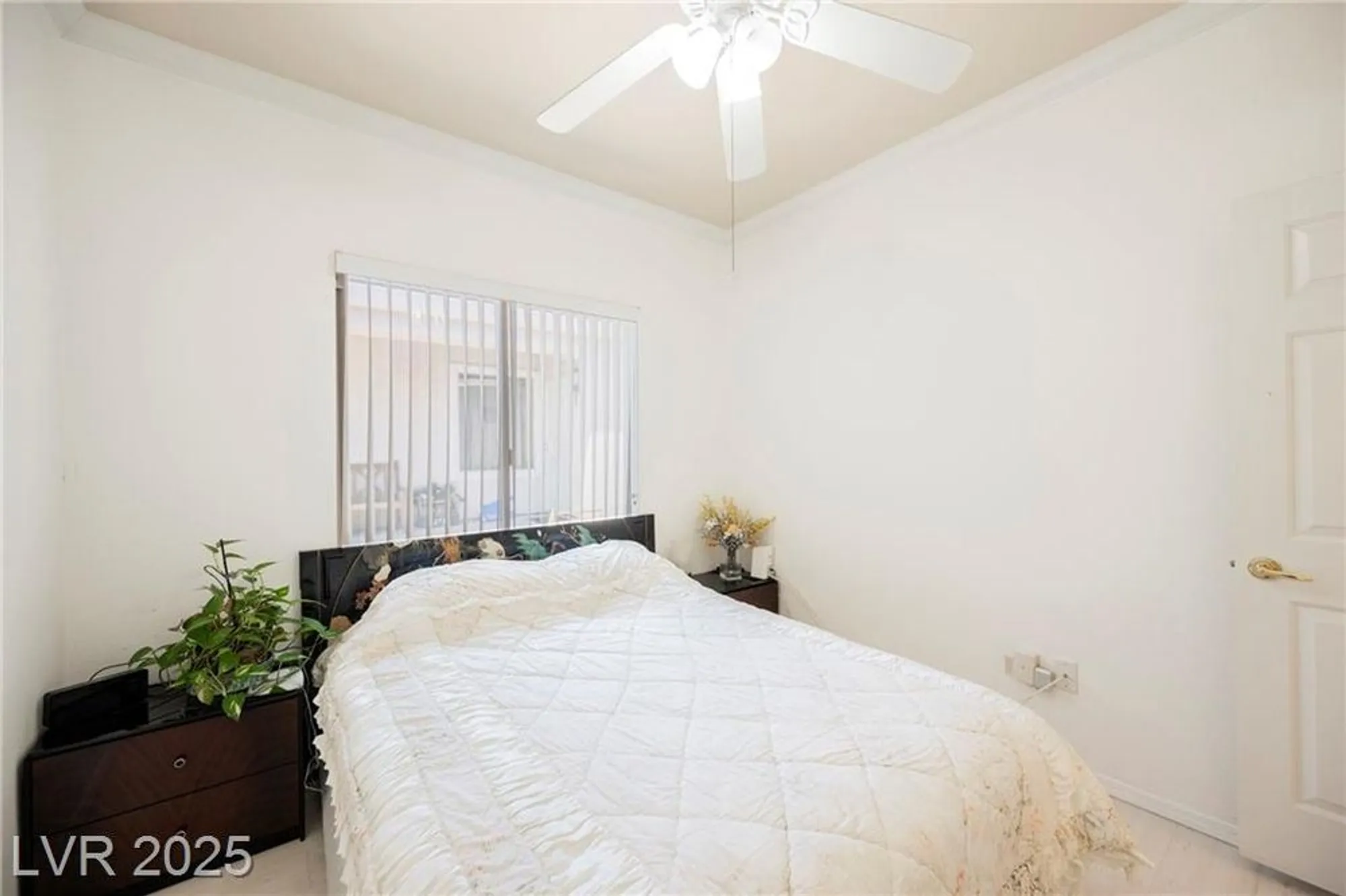 Property Slideshow image 16 of 50 | 1818 eagle mesa ave, Henderson, NV, 89012