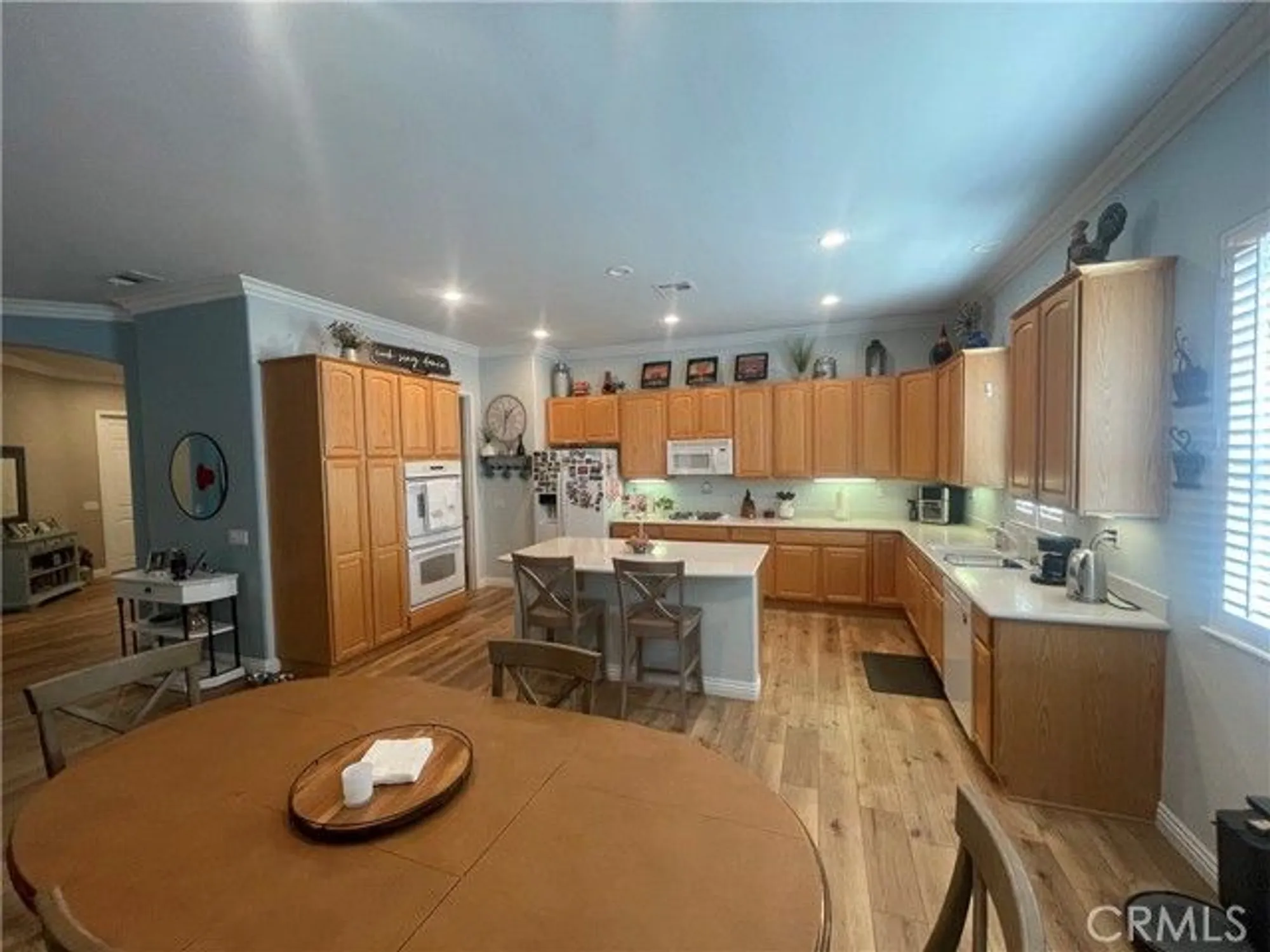 Property Slideshow image 5 of 56 | 19365 galloping hill rd, Apple Valley, CA, 92308