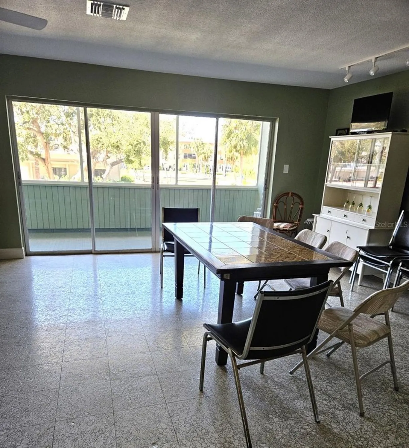 Property Slideshow image 30 of 34 | 21280 brinson ave 205, Port Charlotte, FL, 33952