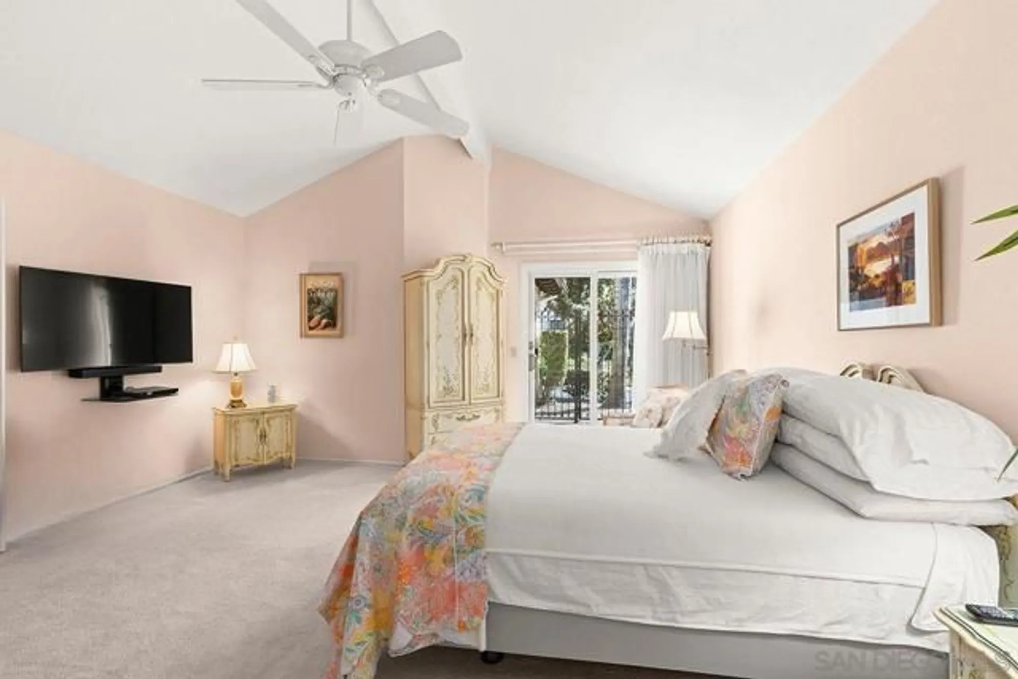 Property Slideshow image 20 of 75 | 17632 caminito hercuba, San Diego, CA, 92128