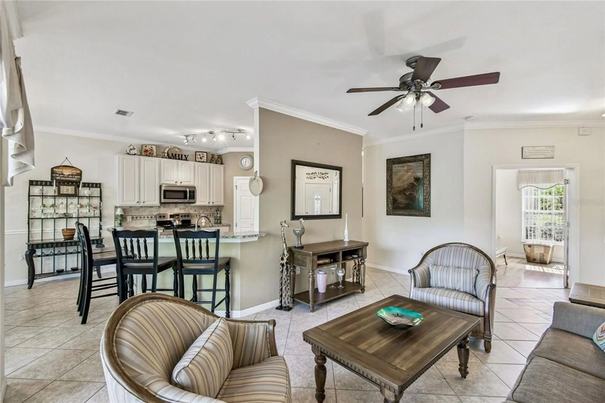 Property Slideshow image 9 of 61 | 536 portofino dr, Poinciana, FL, 34759