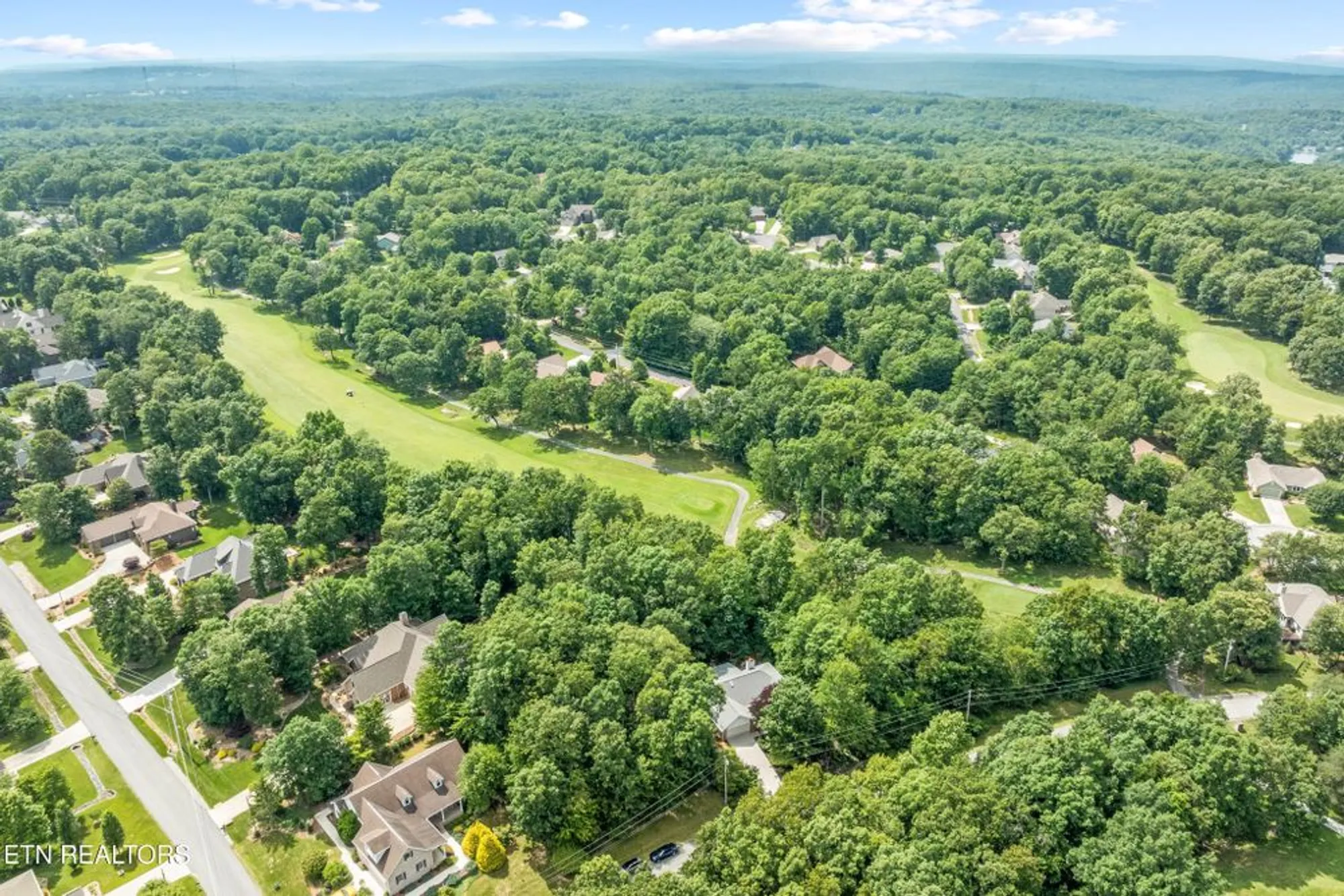 Property Slideshow image 36 of 38 | 152 stonewood dr, Crossville, TN, 38558