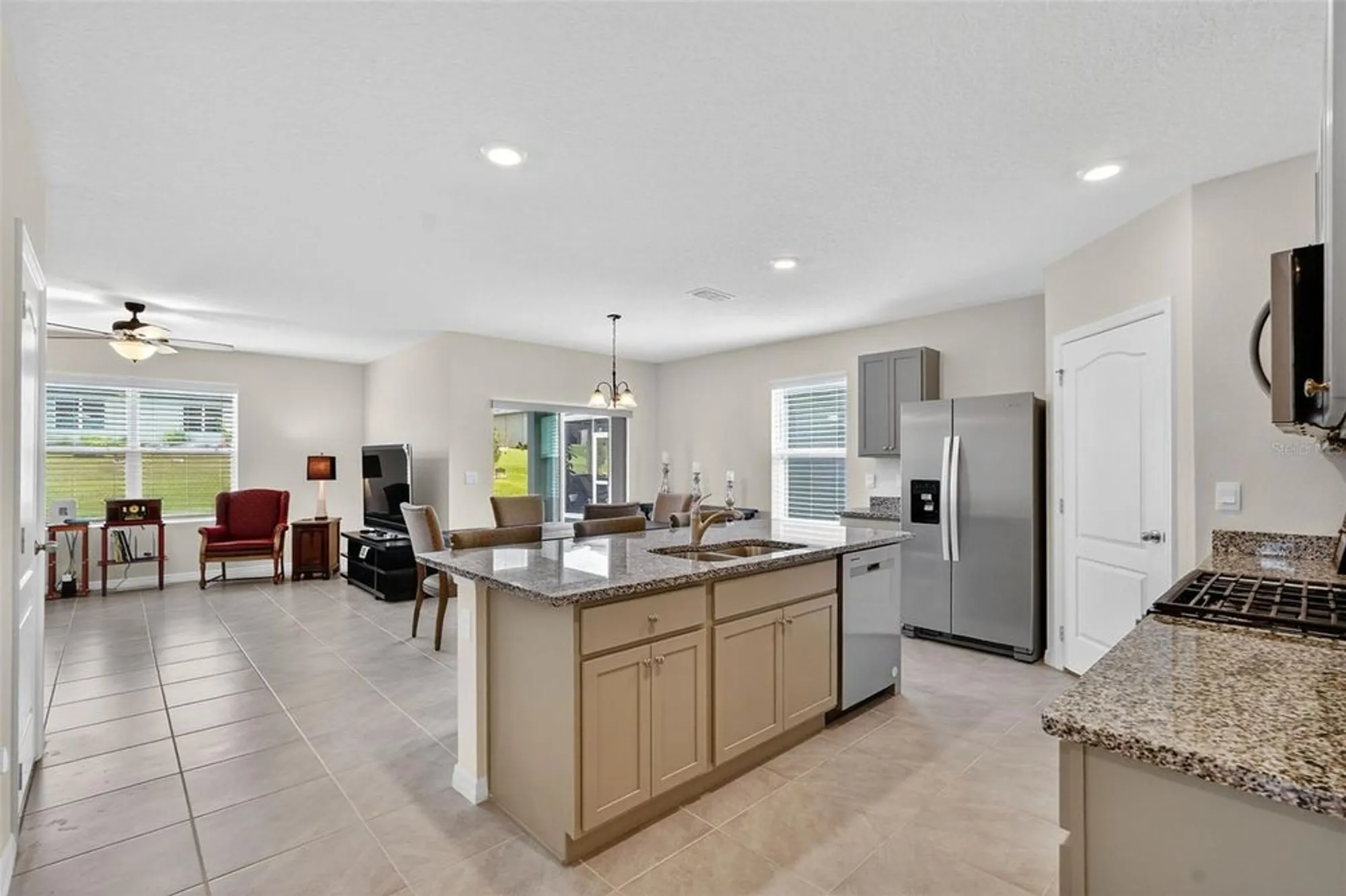 Property Slideshow image 28 of 60 | 28026 cypress springs loop, Okahumpka, FL, 34762