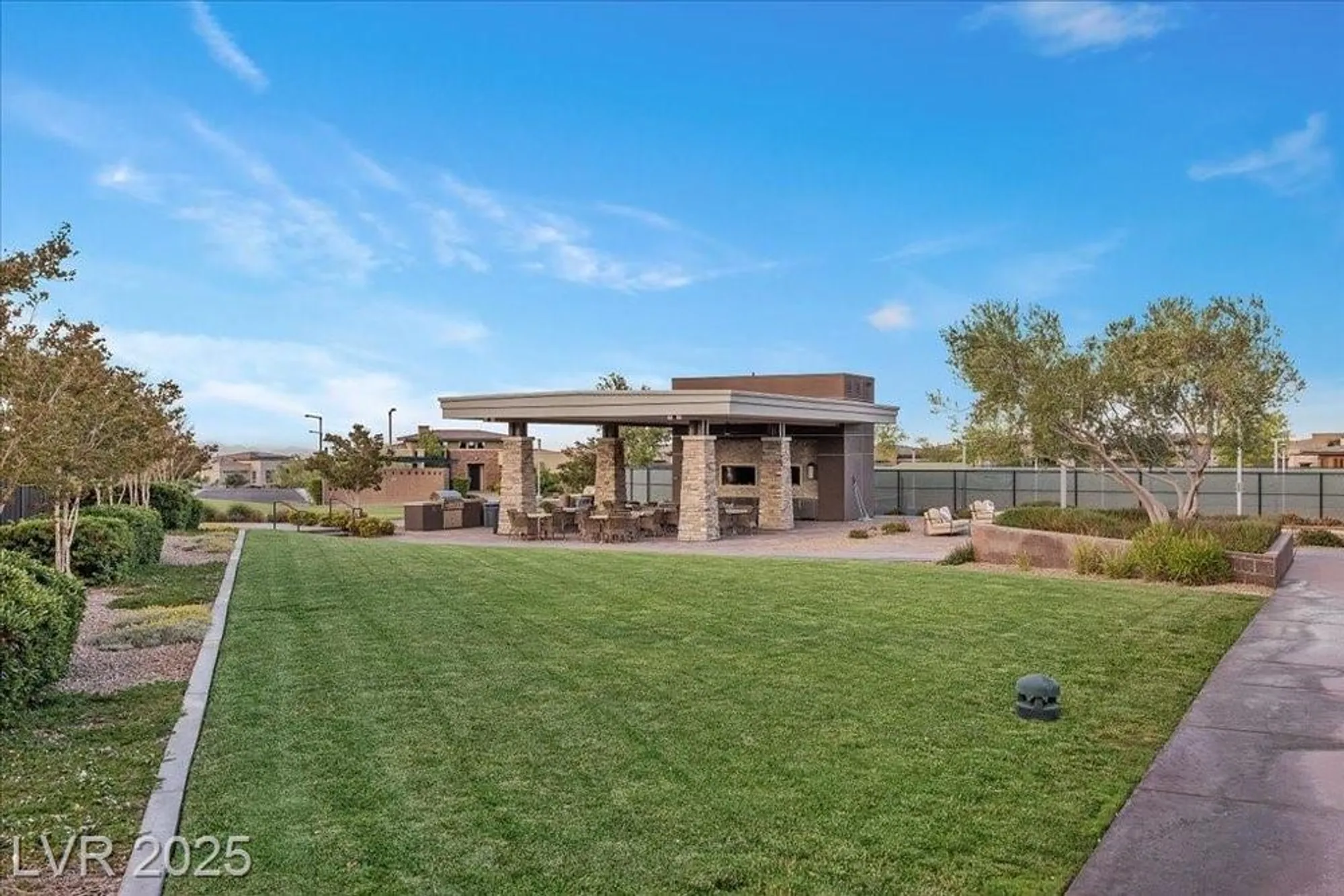 Property Slideshow image 52 of 77 | 6722 desert crimson st, Las Vegas, NV, 89148