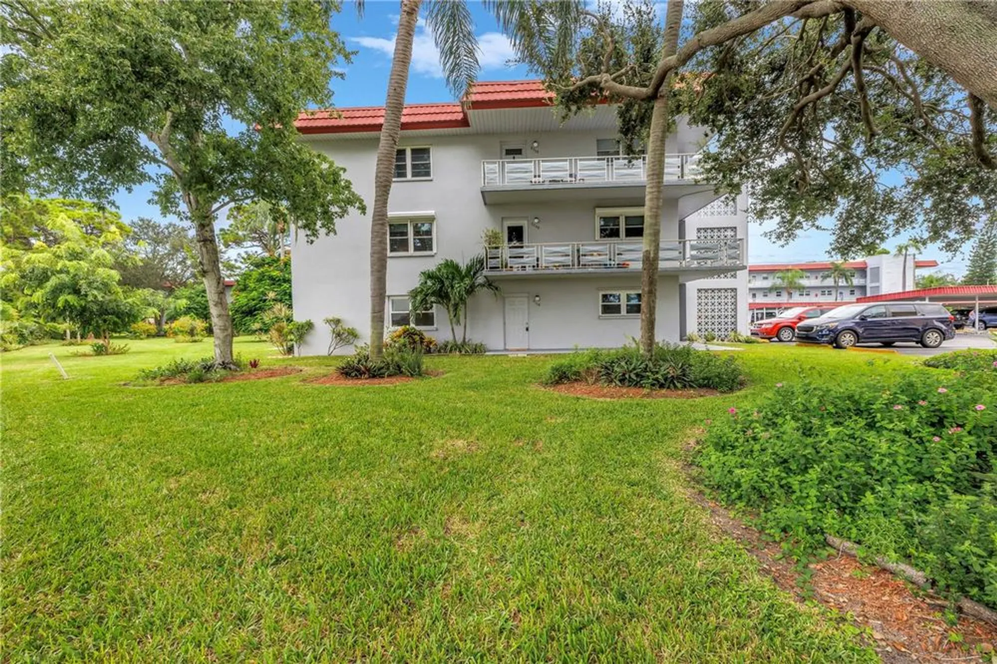 Property Slideshow image 1 of 33 | 5660 80th st n unit d108, St Petersburg, FL, 33709