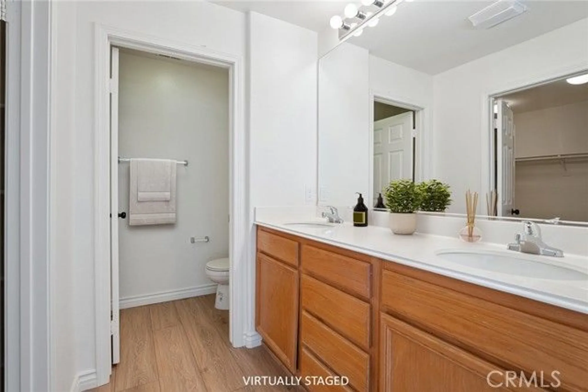 Property Slideshow image 8 of 52 | 2024 tulip ave, Simi Valley, CA, 93063