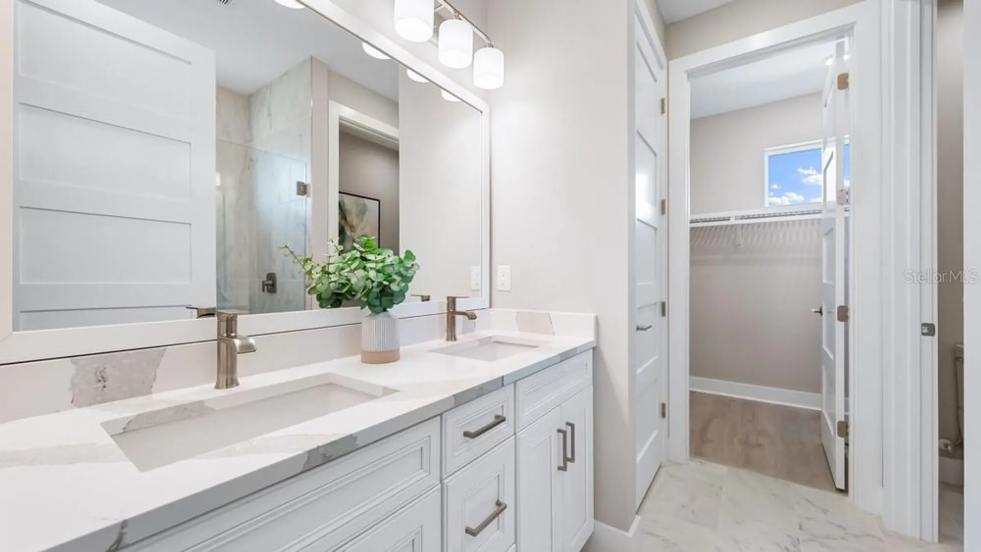 Property Slideshow image 23 of 65 | 4068 santa caterina blvd # 101, Bradenton, FL, 34211