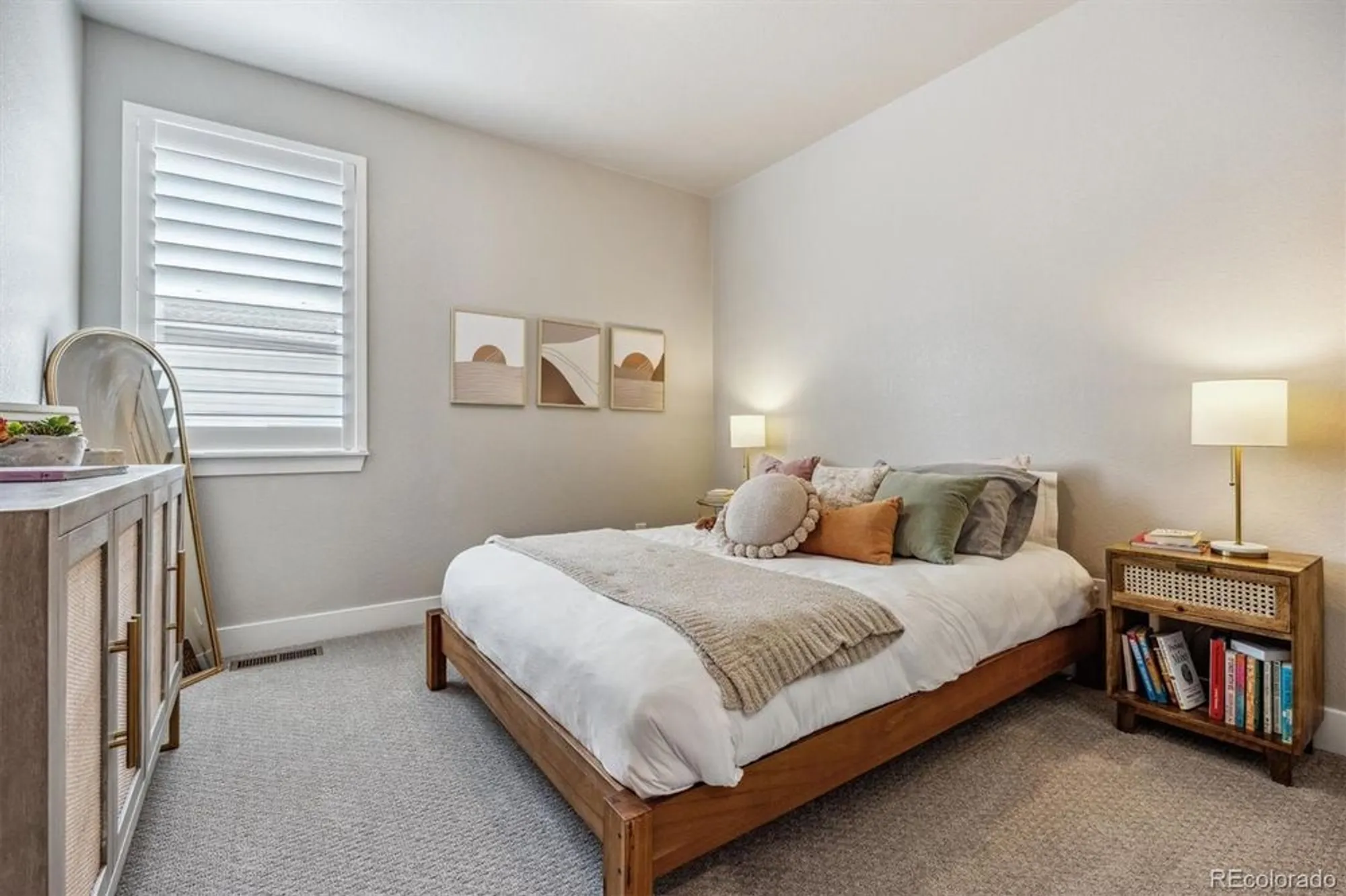 Property Slideshow image 14 of 37 | 8890 s quatar ct, Aurora, CO, 80016