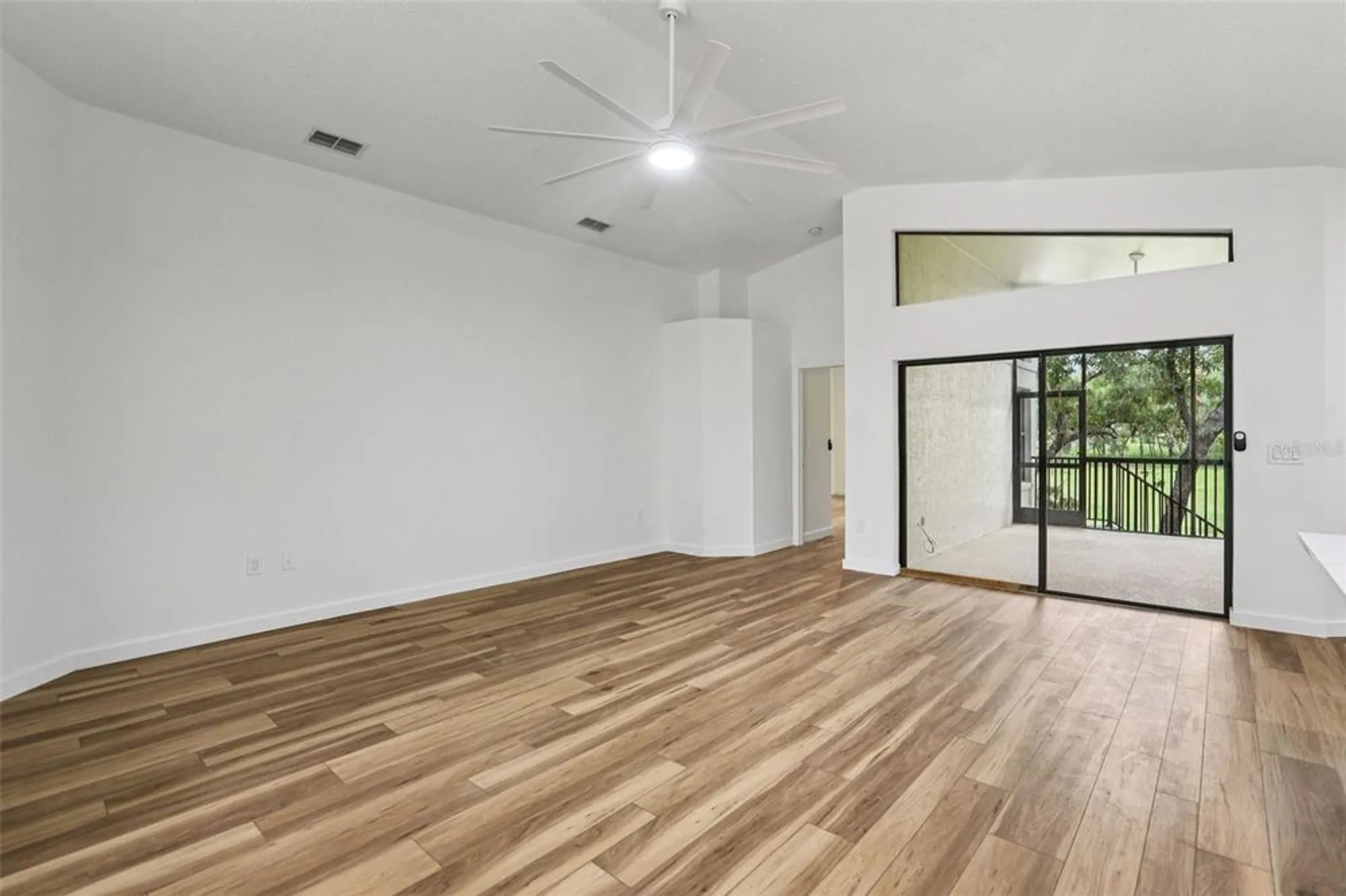 Property Slideshow image 17 of 32 | 533 bent oak ct, Spring Hill, FL, 34609