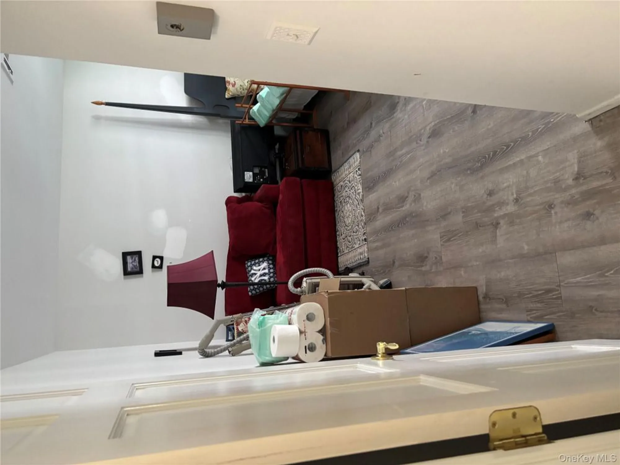 Property Slideshow image 20 of 21 | 190 canterbury dr, Ridge, NY, 11961