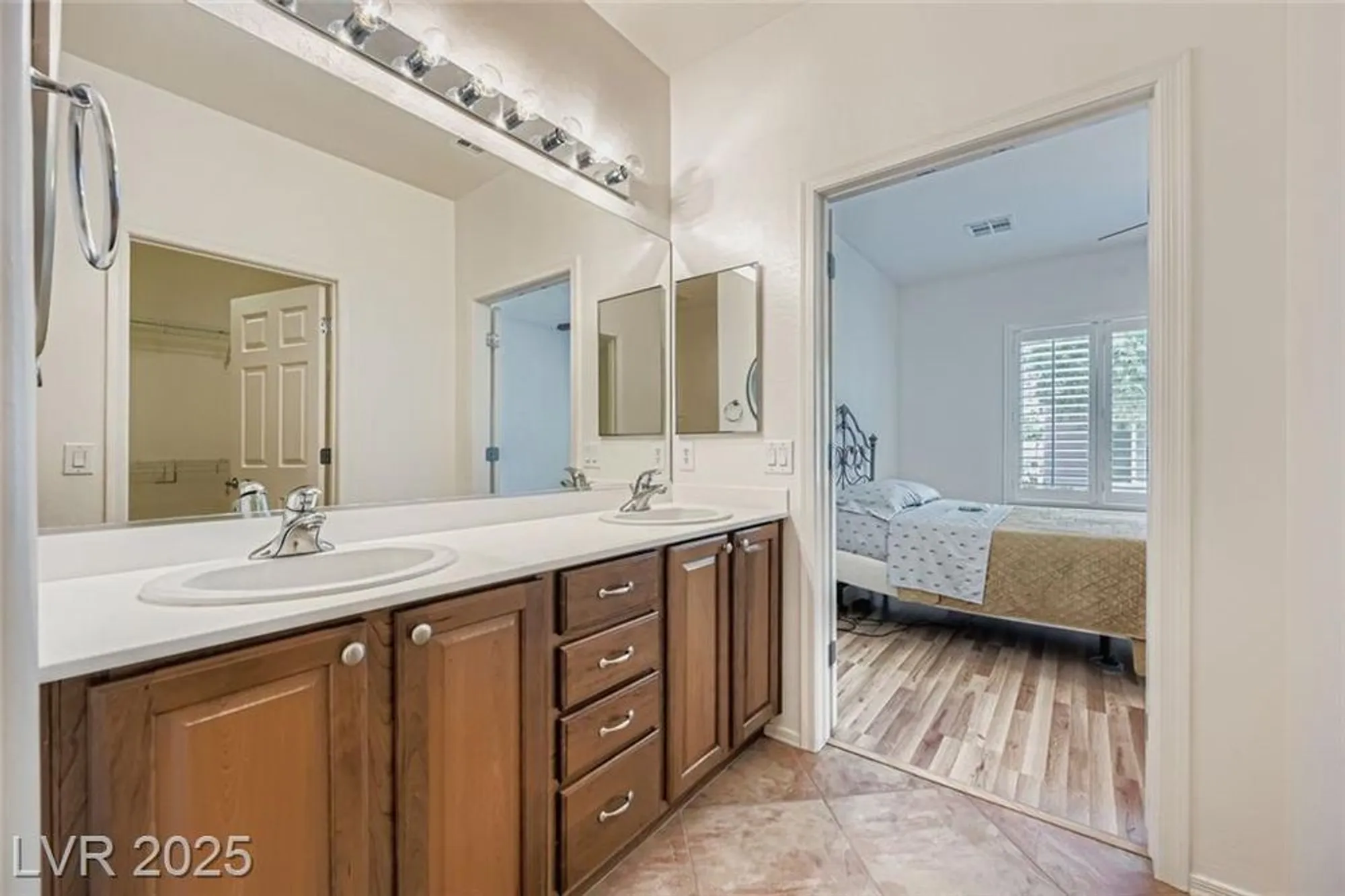 Property Slideshow image 20 of 45 | 7824 starthroat ct, North Las Vegas, NV, 89084