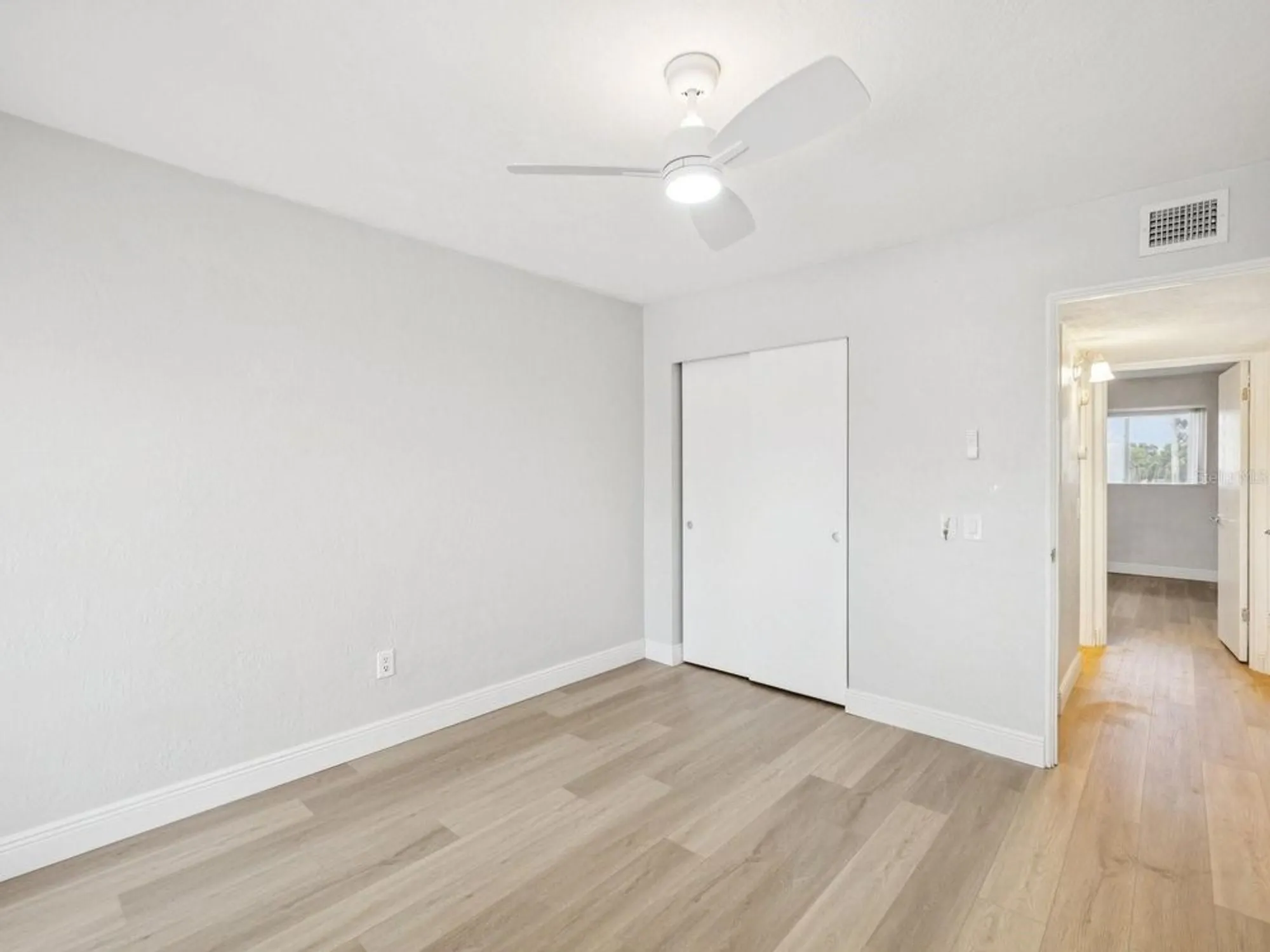 Property Slideshow image 29 of 65 | 2433 brazilia dr apt 43, Clearwater, FL, 33763