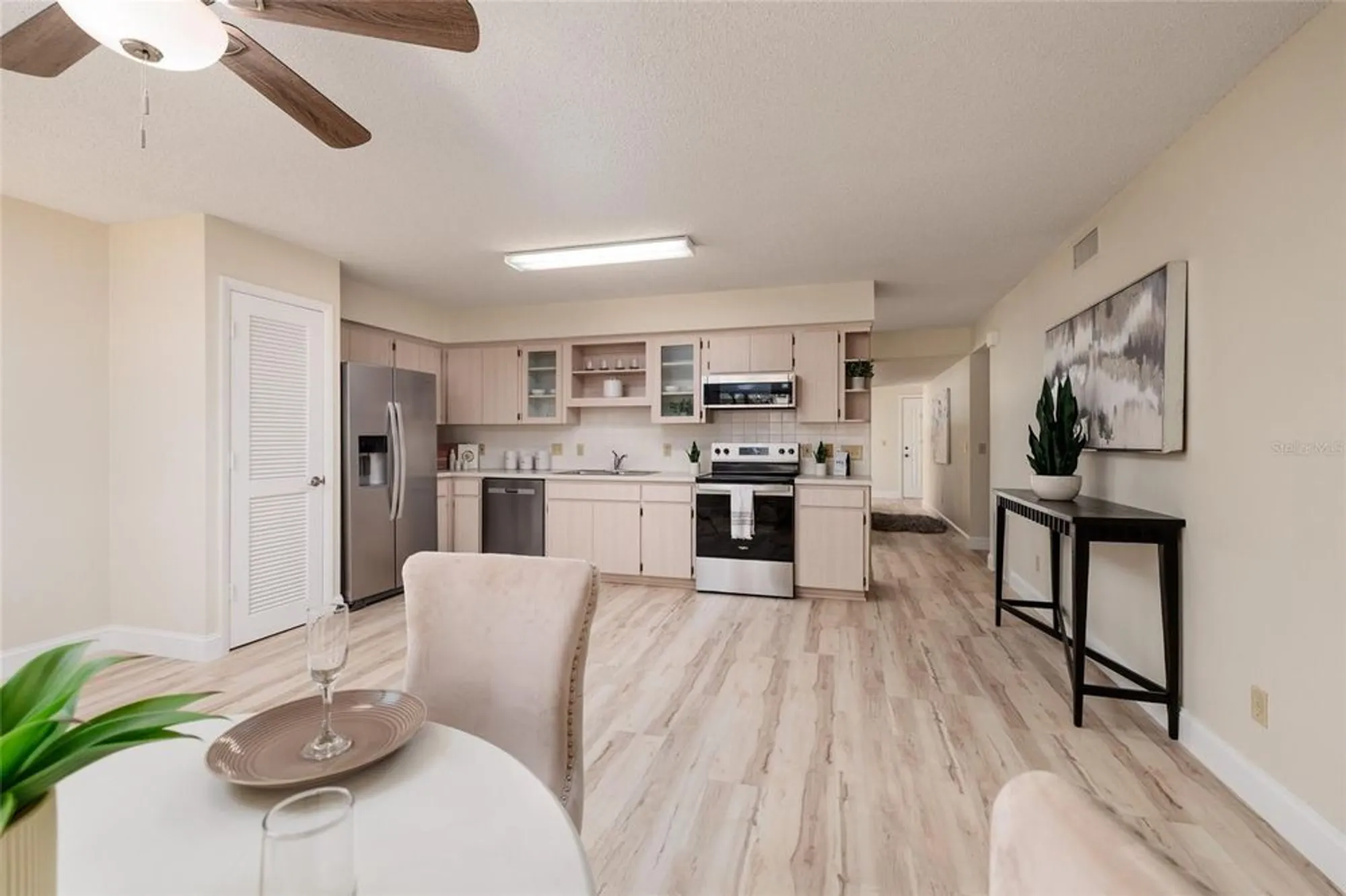Property Slideshow image 9 of 61 | 2220 spanish dr 36, Clearwater, FL, 33763