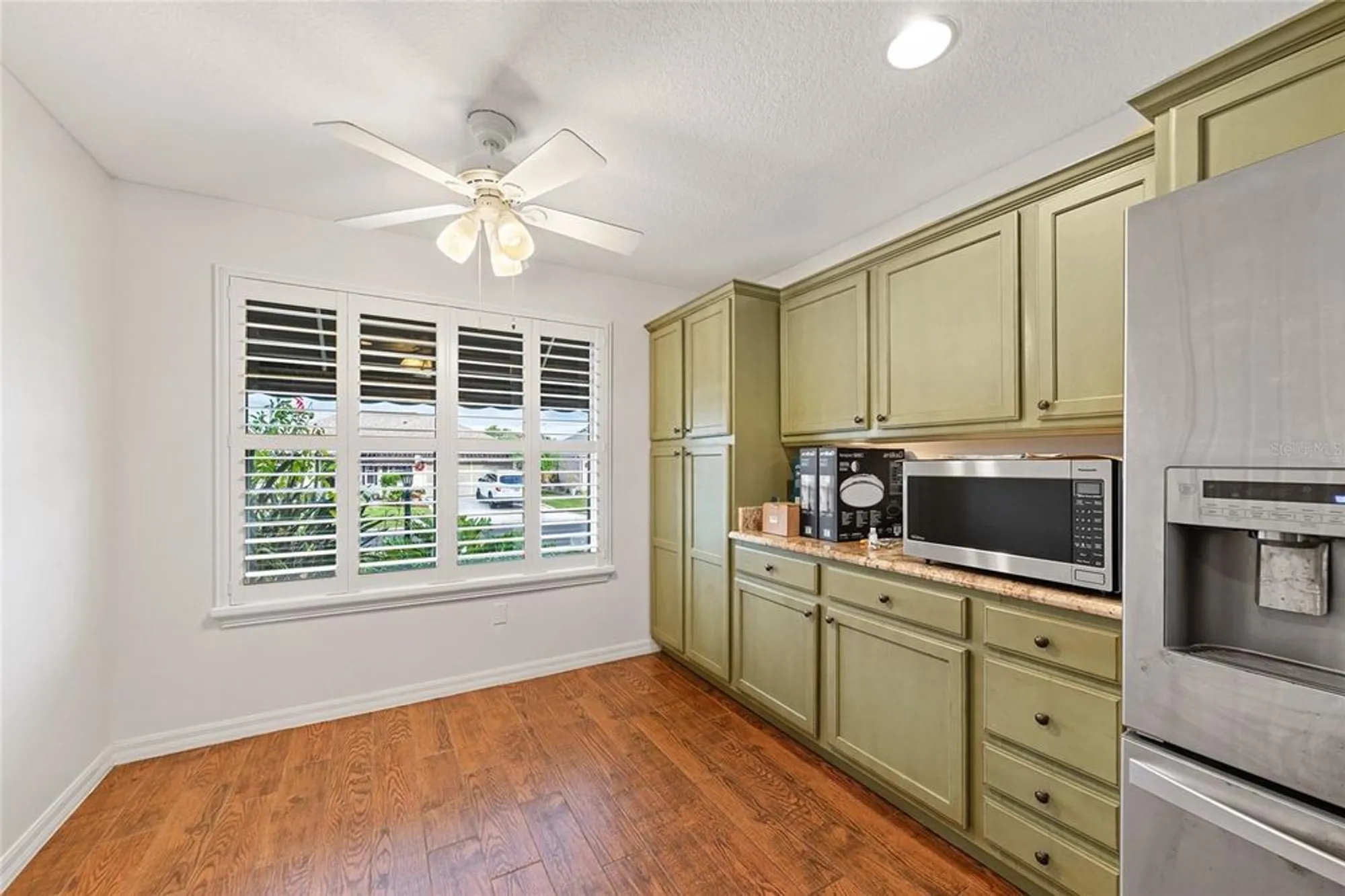 Property Slideshow image 15 of 34 | 1110 salido ave # 20, Lady Lake, FL, 32159