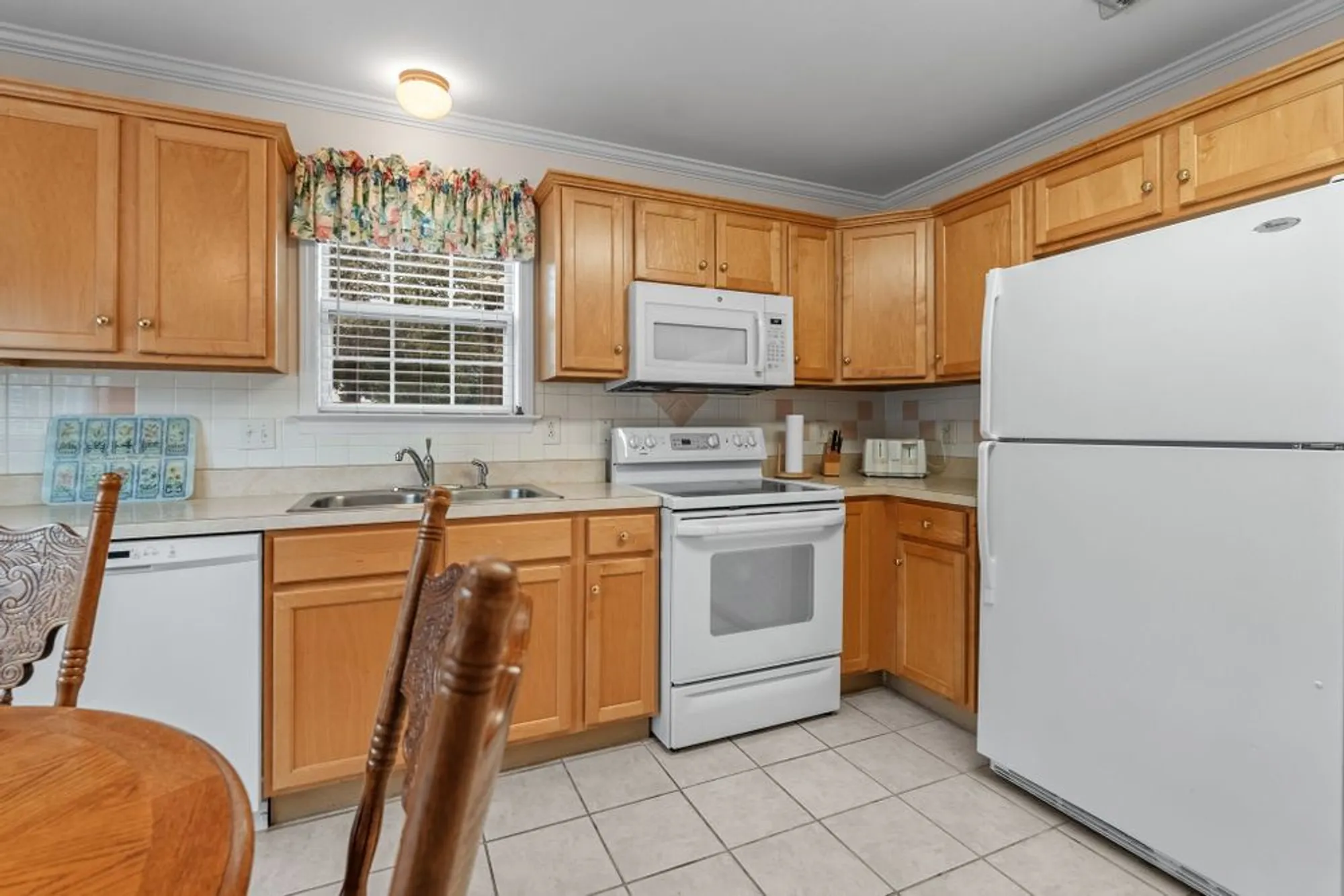 Property Slideshow image 12 of 36 | 327 forest glen cir, Murfreesboro, TN, 37128