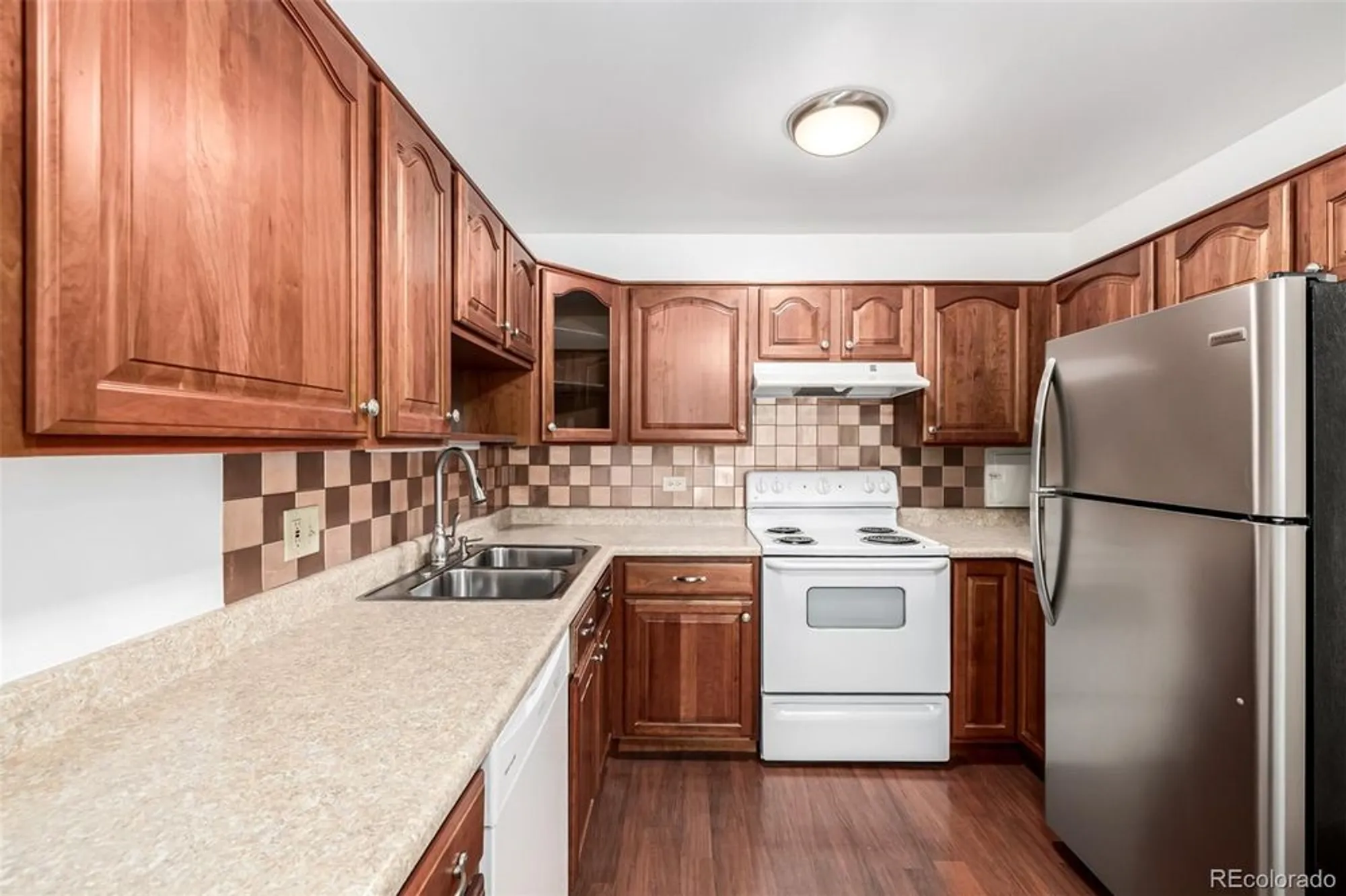 Property Slideshow image 11 of 34 | 635 s alton way 2b, Denver, CO, 80247