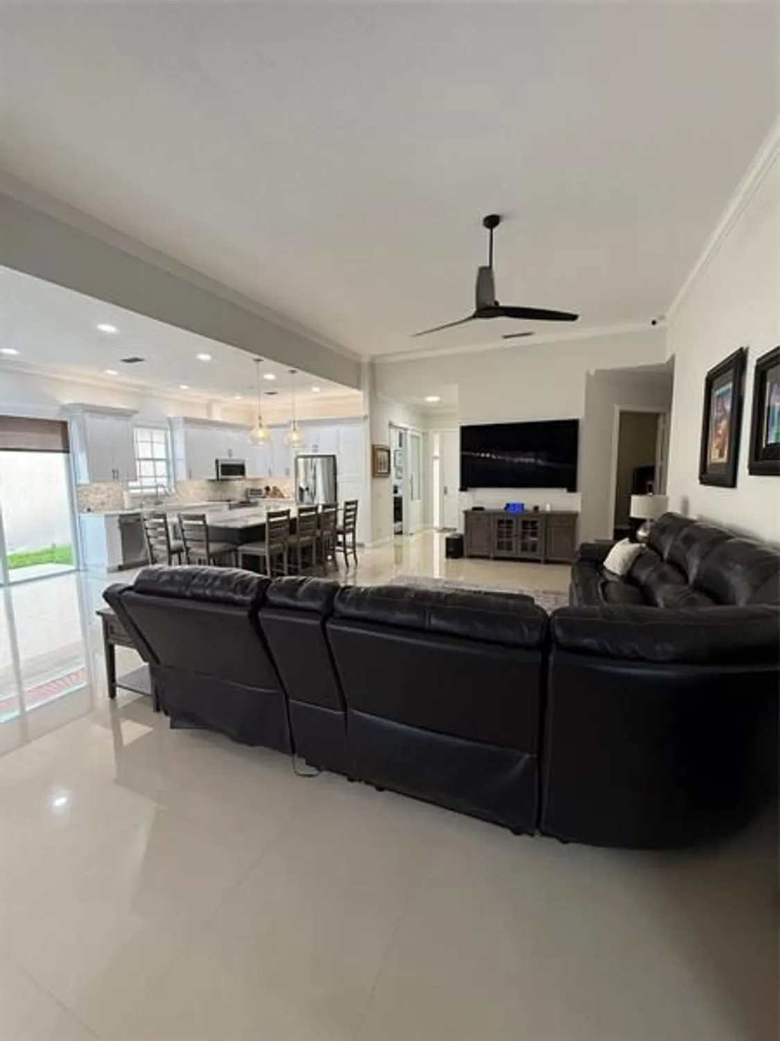 Property Slideshow image 14 of 31 | 2752 irma lake dr, West Palm Beach, FL, 33411