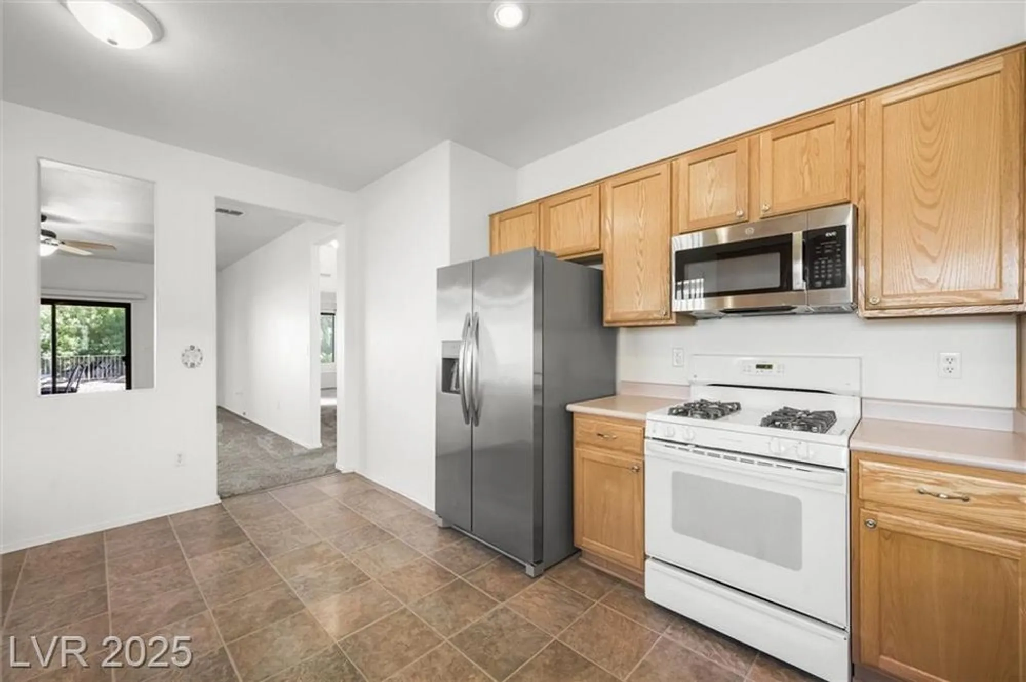 Property Slideshow image 17 of 34 | 2134 desert woods dr, Henderson, NV, 89012