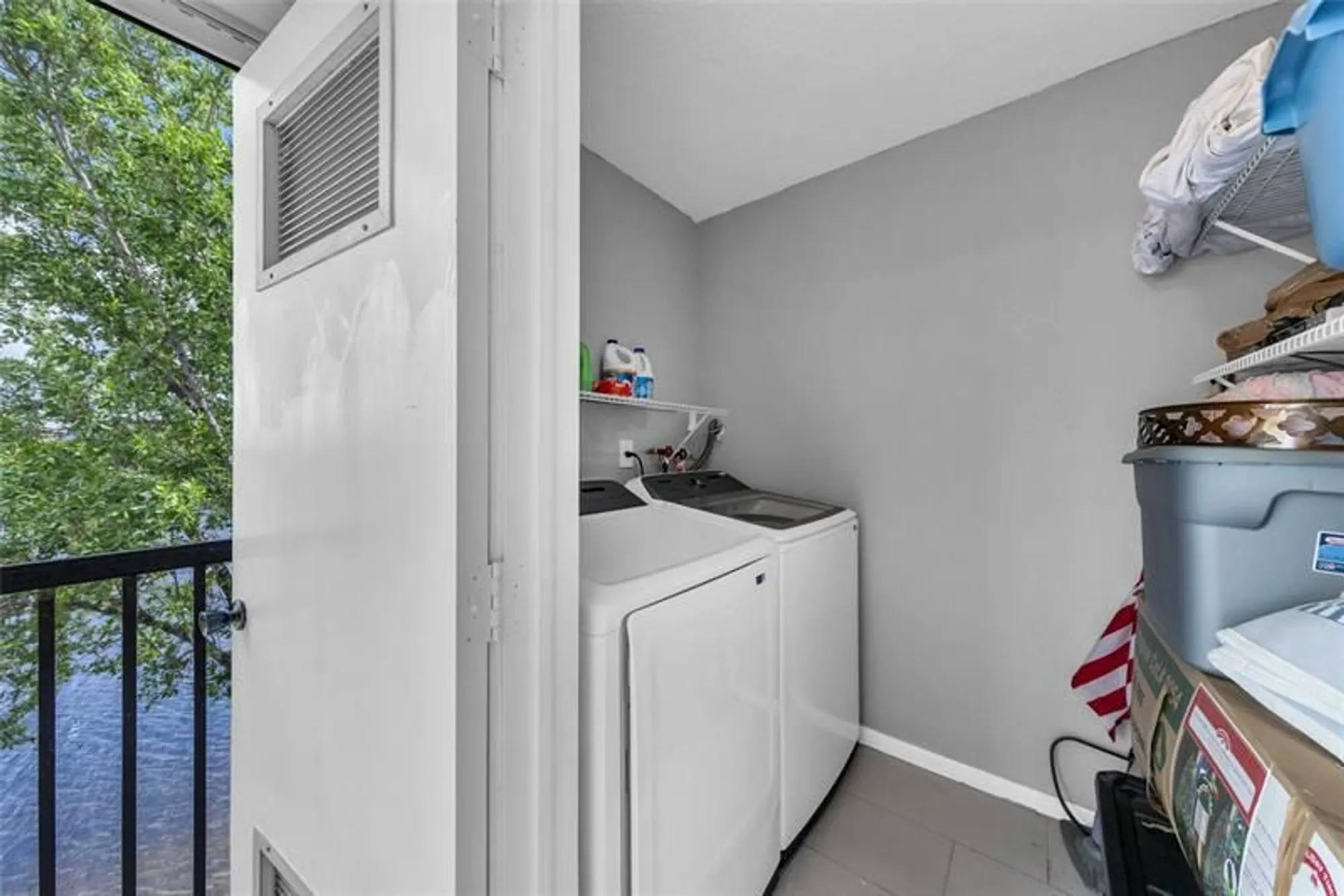 Property Slideshow image 22 of 43 | 7466 ashmont cir # 303, Tamarac, FL, 33321