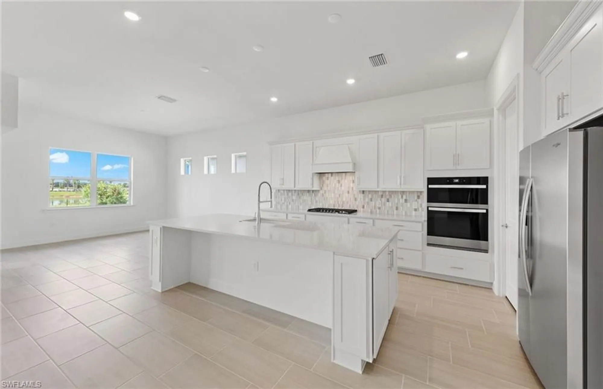 Property Slideshow image 5 of 25 | 20024 nickel trl, Alva, FL, 33920