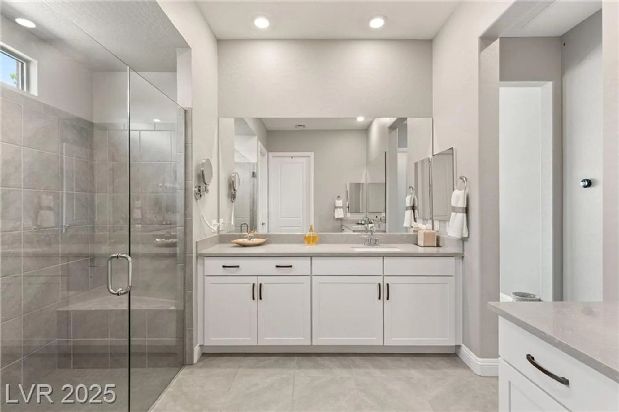 Property Slideshow image 34 of 70 | 160 stone mesa ct, Henderson, NV, 89011